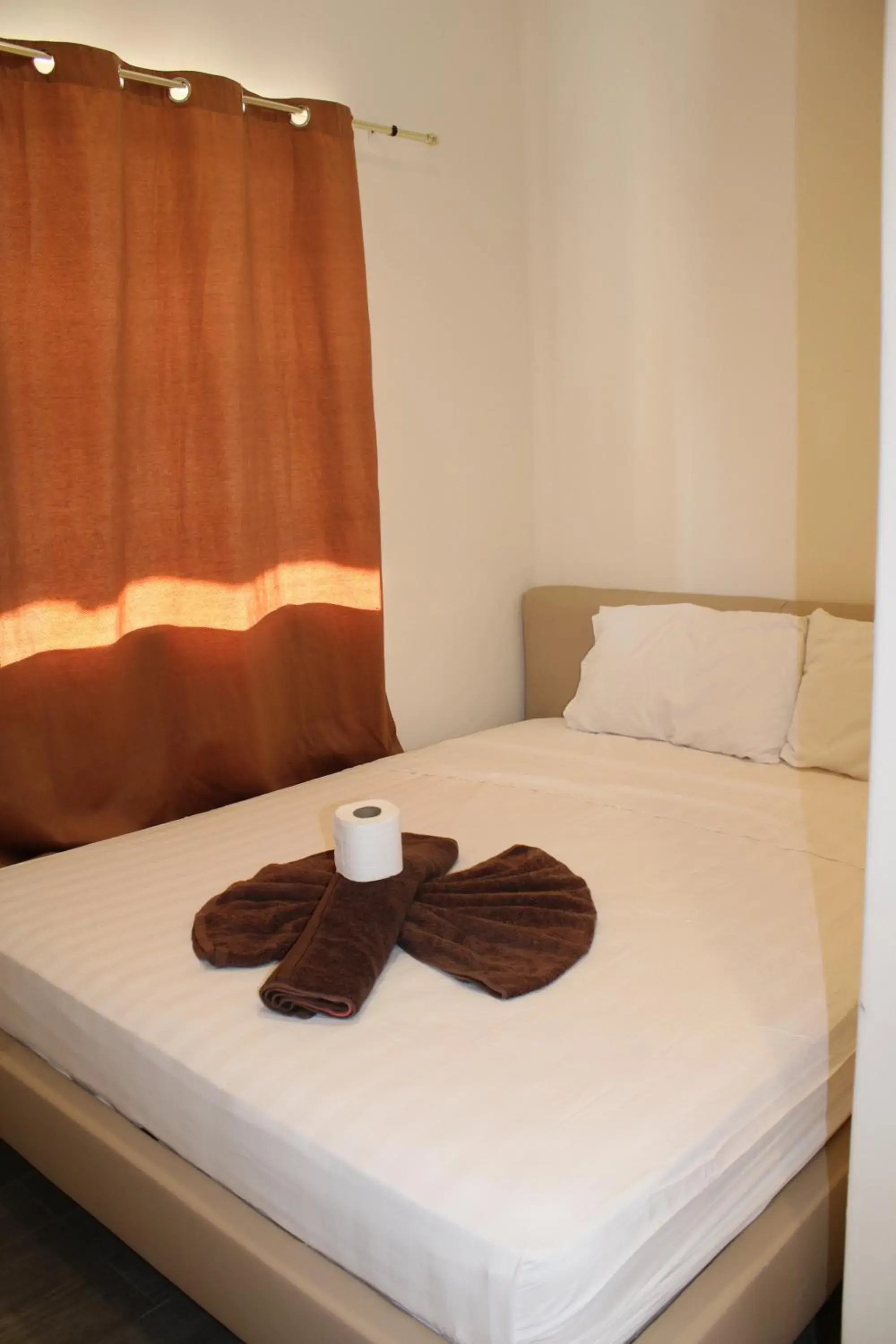 Small Double Room in Casa Juliana Boutique Hotel El Nido - Newly Renovated Small Double Room in Casa Juliana Boutique Hotel El Nido - Newly Renovated