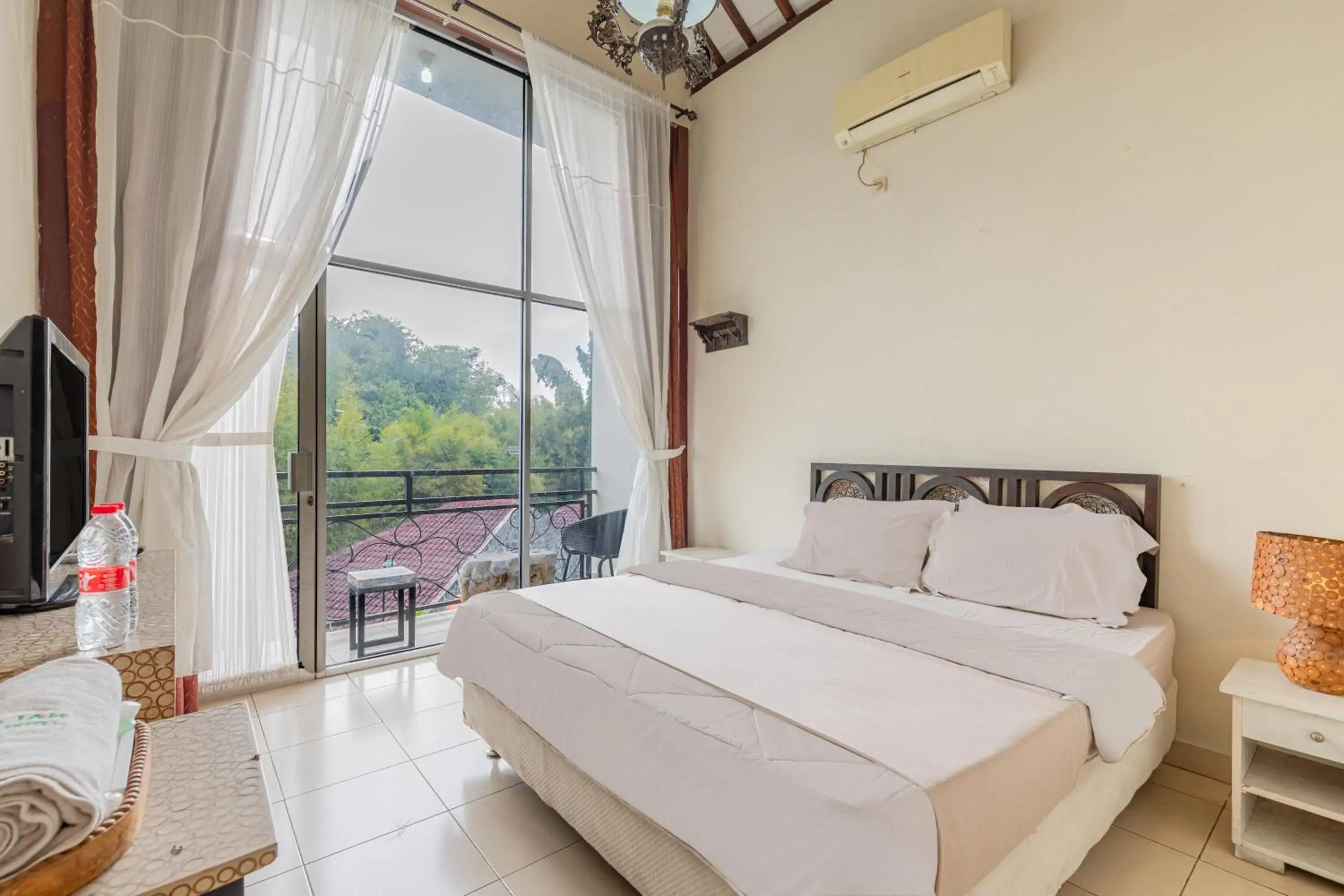 Deluxe Quadruple Room in Pondok Gajah Hotel Deluxe Quadruple Room in Pondok Gajah Hotel