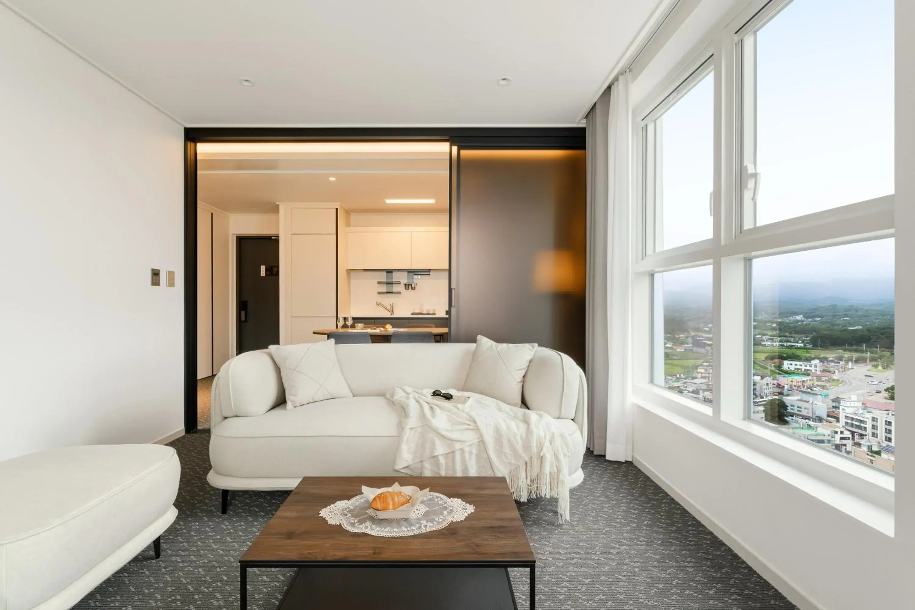 Living room in Urbanstay Naksan Beach Living room in Urbanstay Naksan Beach