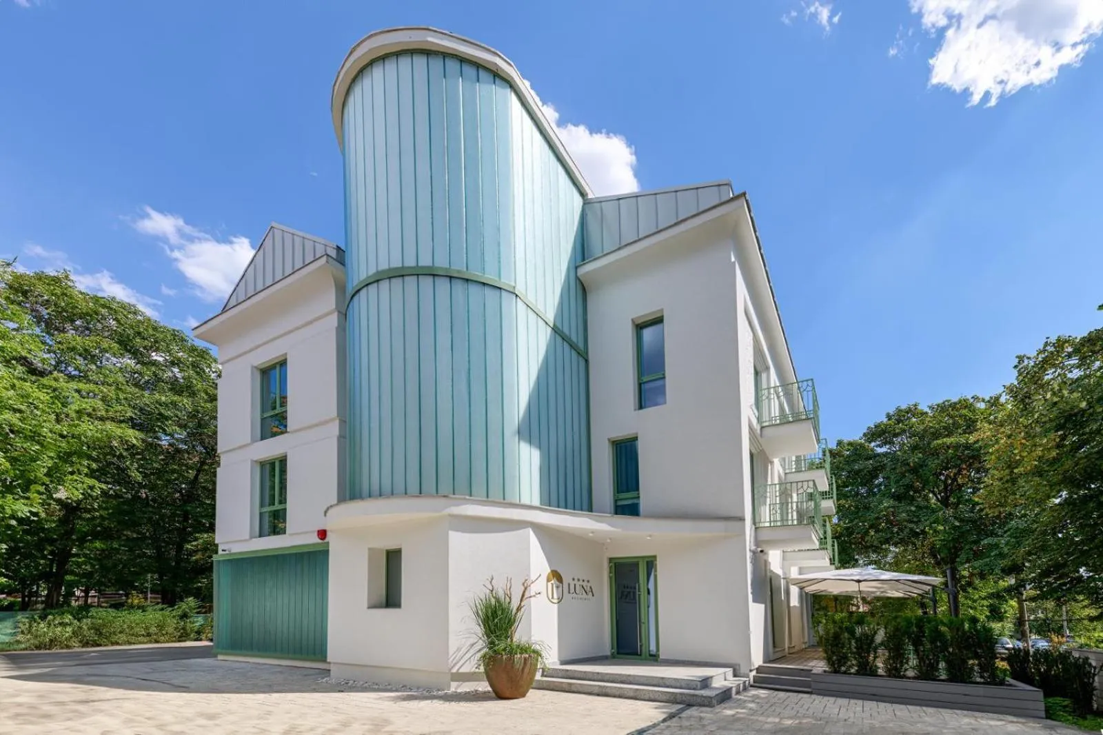 Property building in Luna Residence Villa