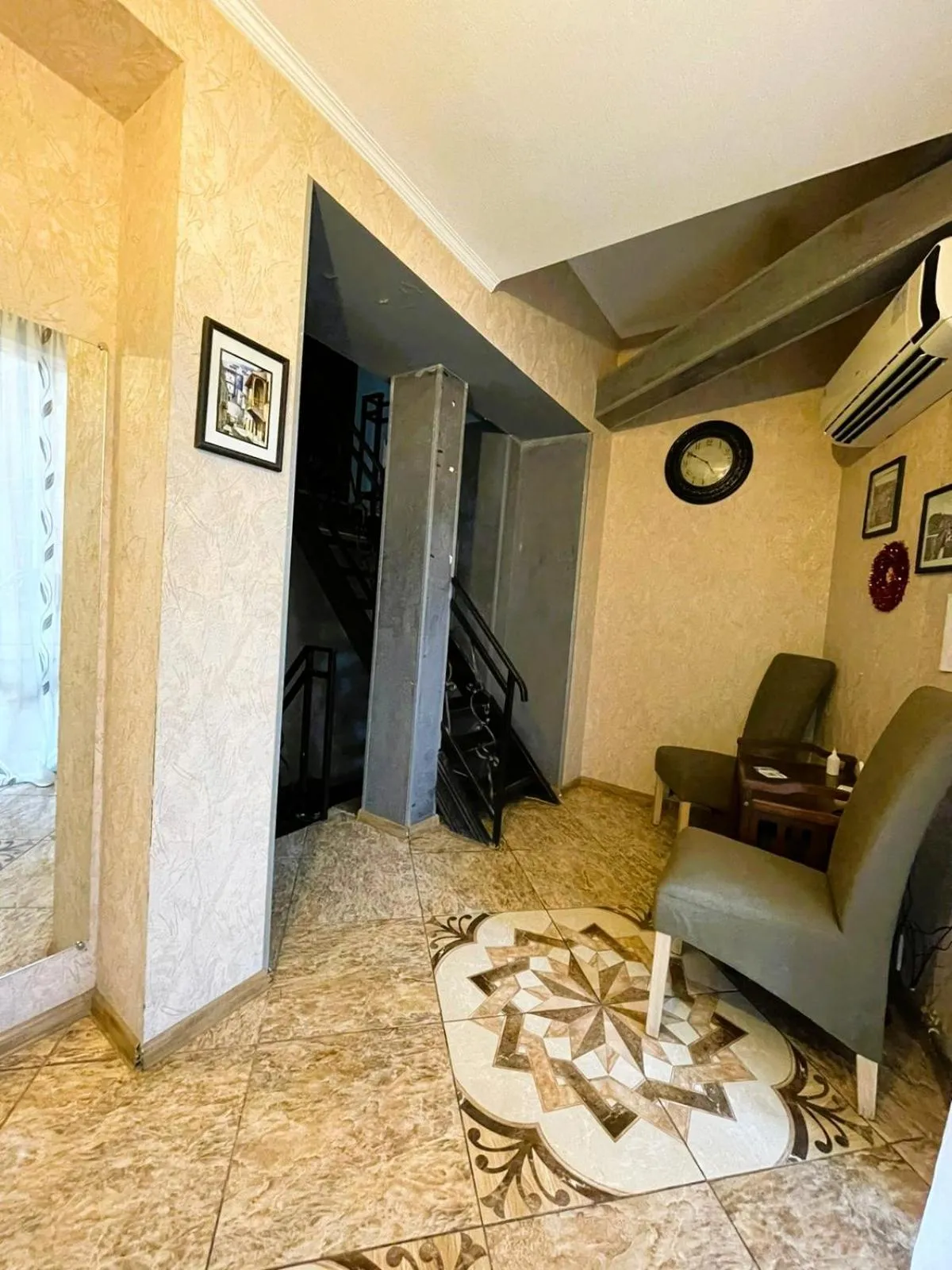 Georgian Guest House on Asatiani