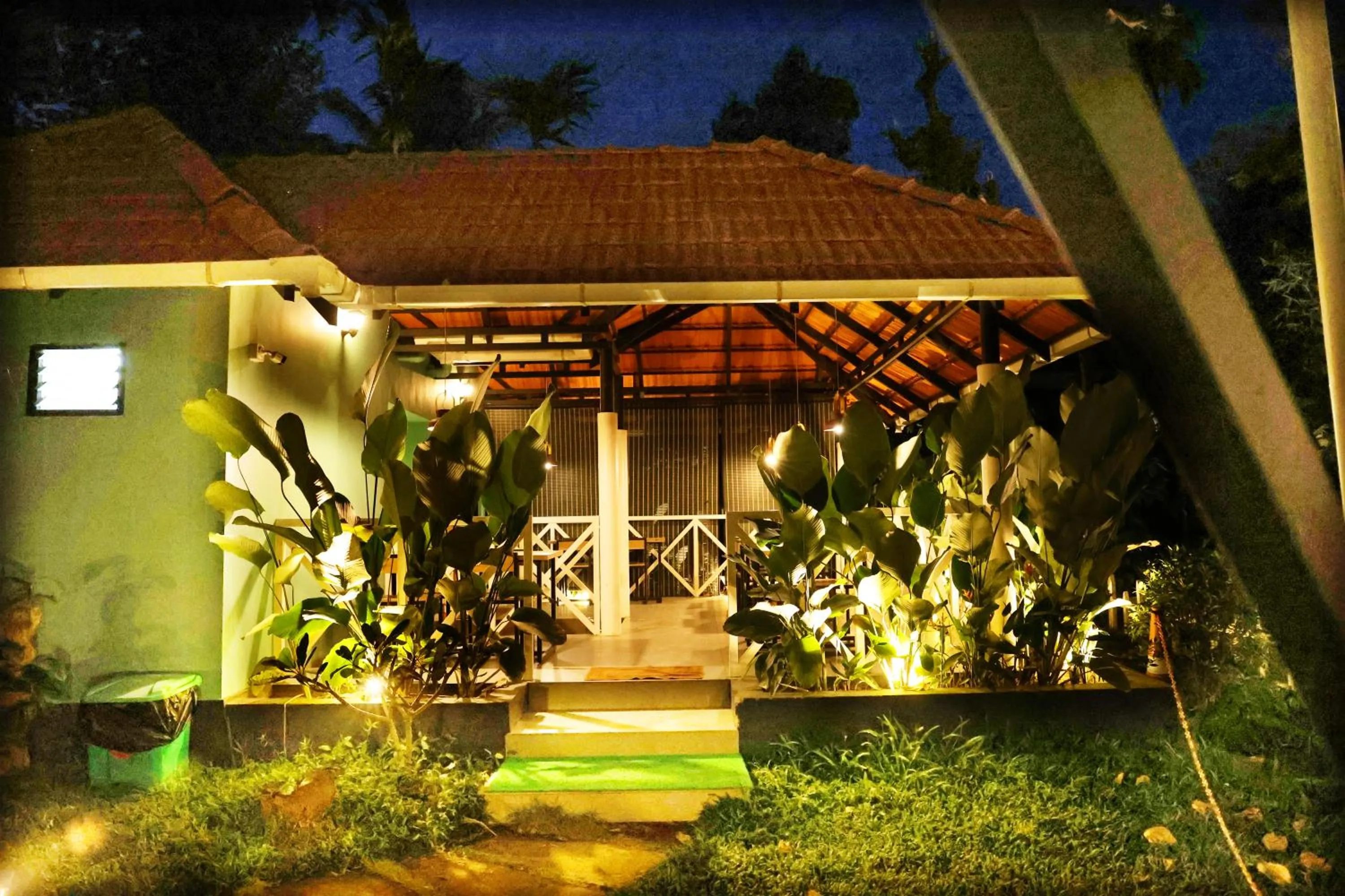 Restaurant/places to eat in Bay View Suites, Vythiri, Wayanad