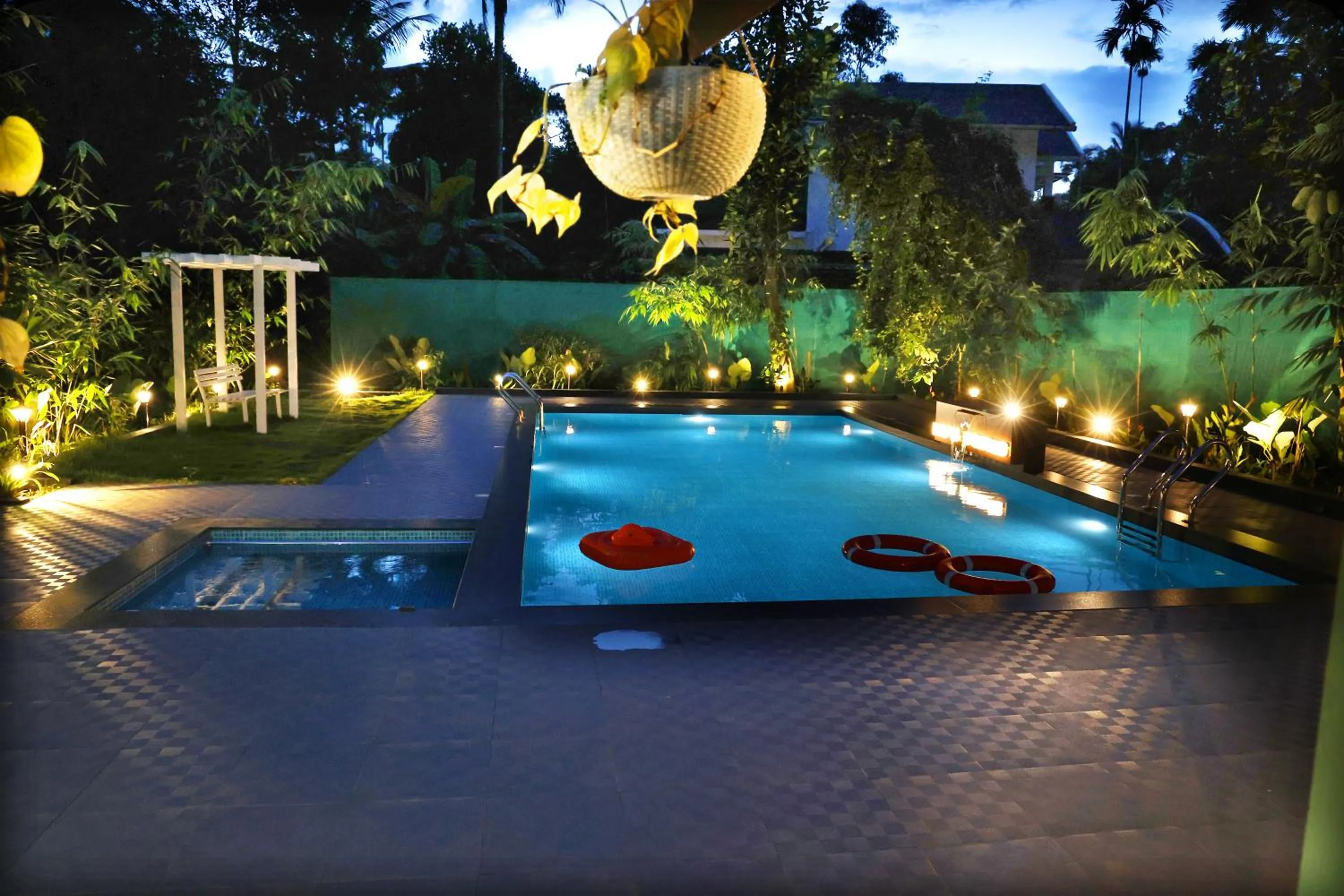 Night in Bay View Suites, Vythiri, Wayanad