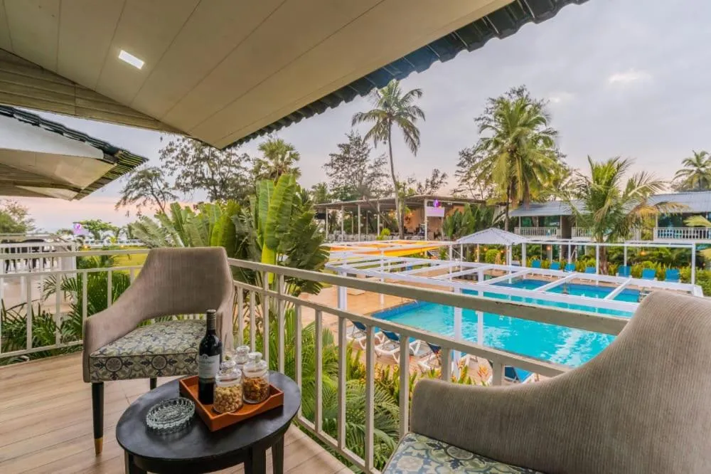 Balcony/Terrace in Foxoso La Beach Resort & Spa
