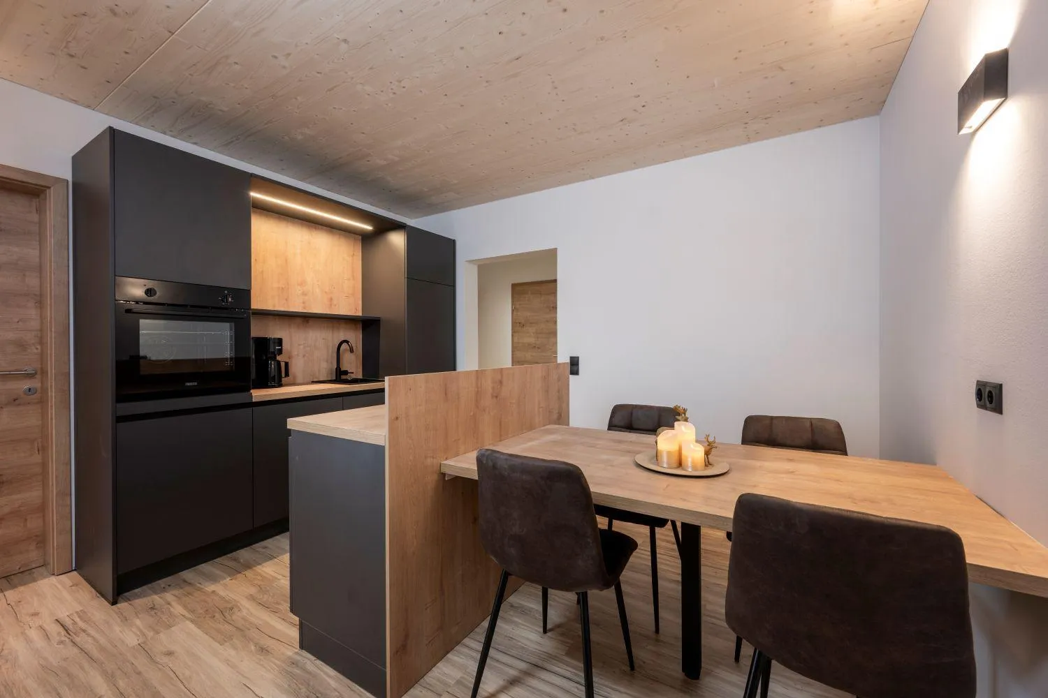Kitchen or kitchenette in Goldhirsch Aparthotel