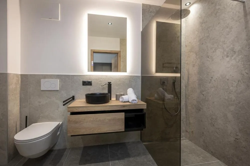 Bathroom in Goldhirsch Aparthotel