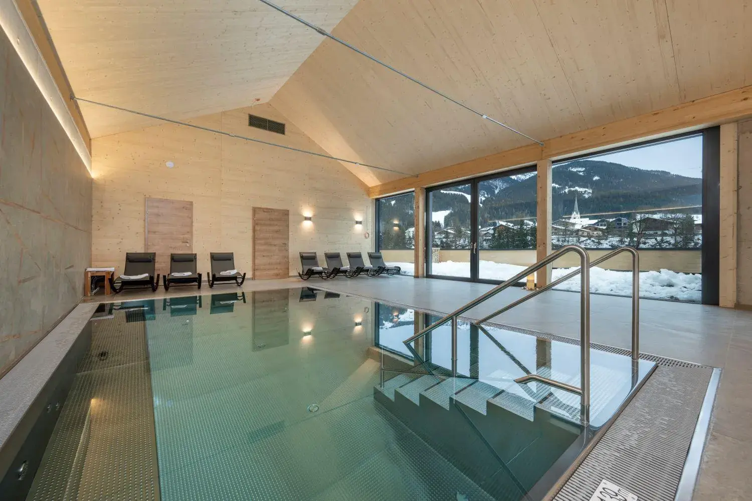 Swimming pool in Goldhirsch Aparthotel Swimming pool in Goldhirsch Aparthotel