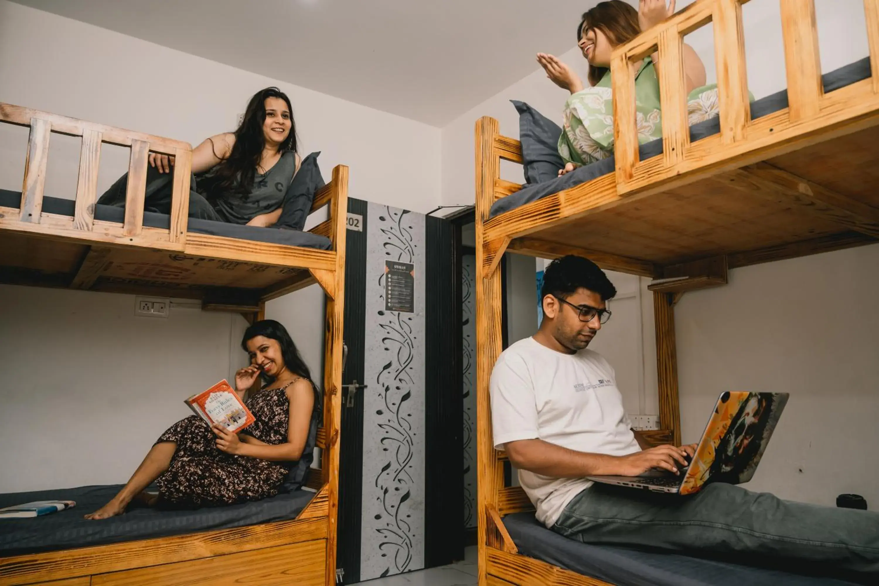 Bed in 4-Bed Mixed Dormitory Room in Urban Loft Hostel Bed in 4-Bed Mixed Dormitory Room in Urban Loft Hostel