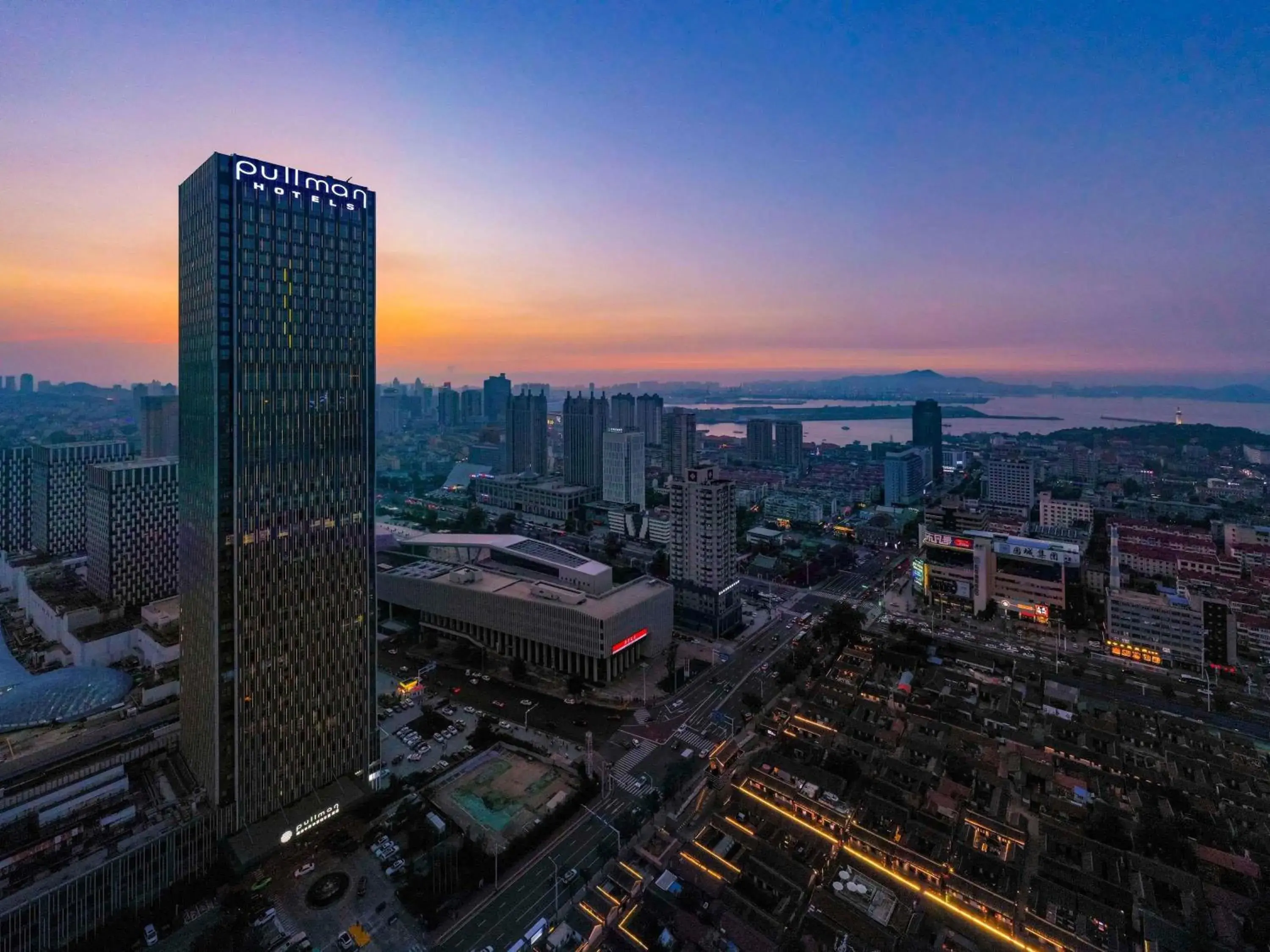Property building in Pullman Yantai Center Property building in Pullman Yantai Center