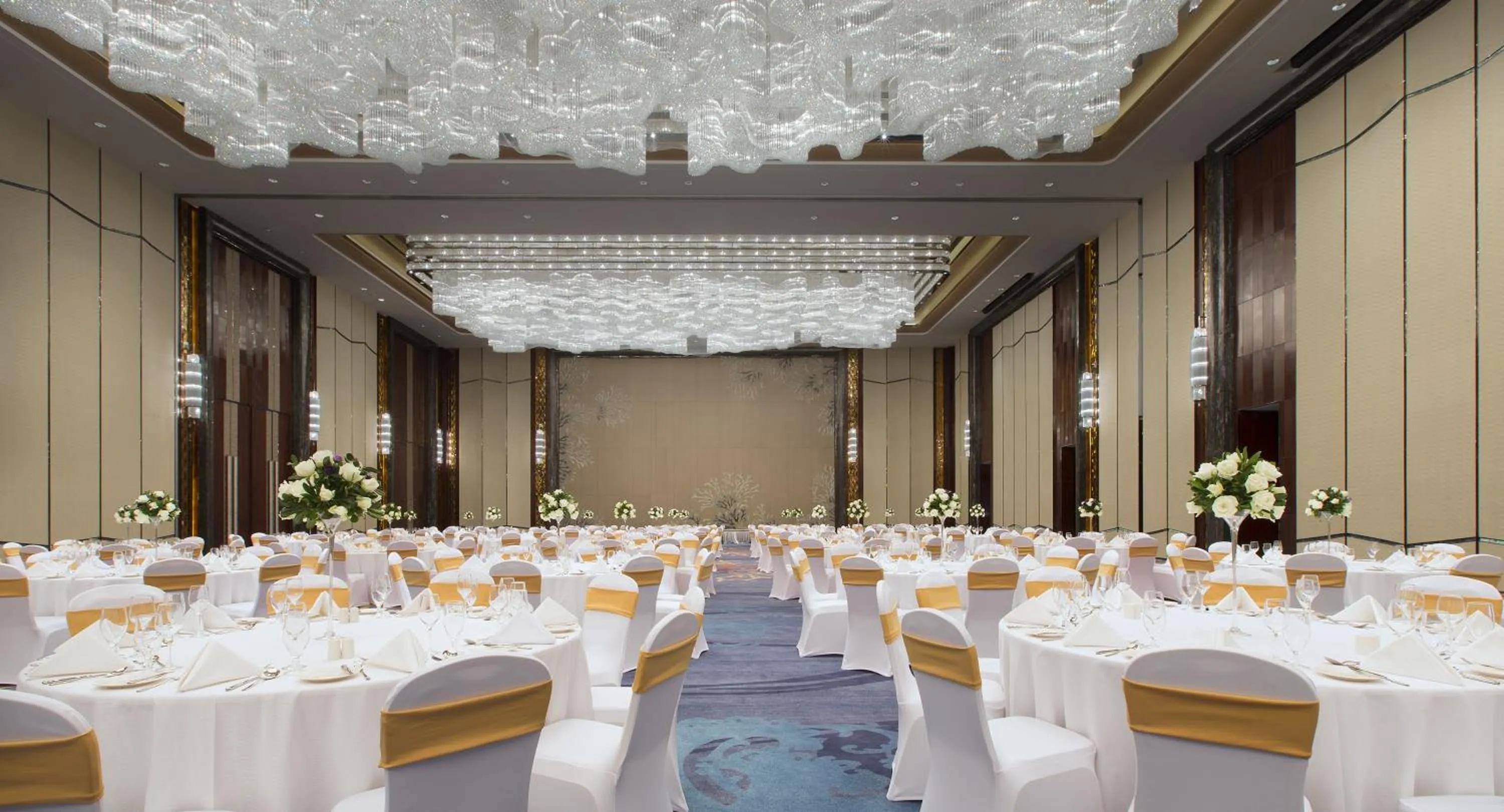 Business facilities in Pullman Yantai Center