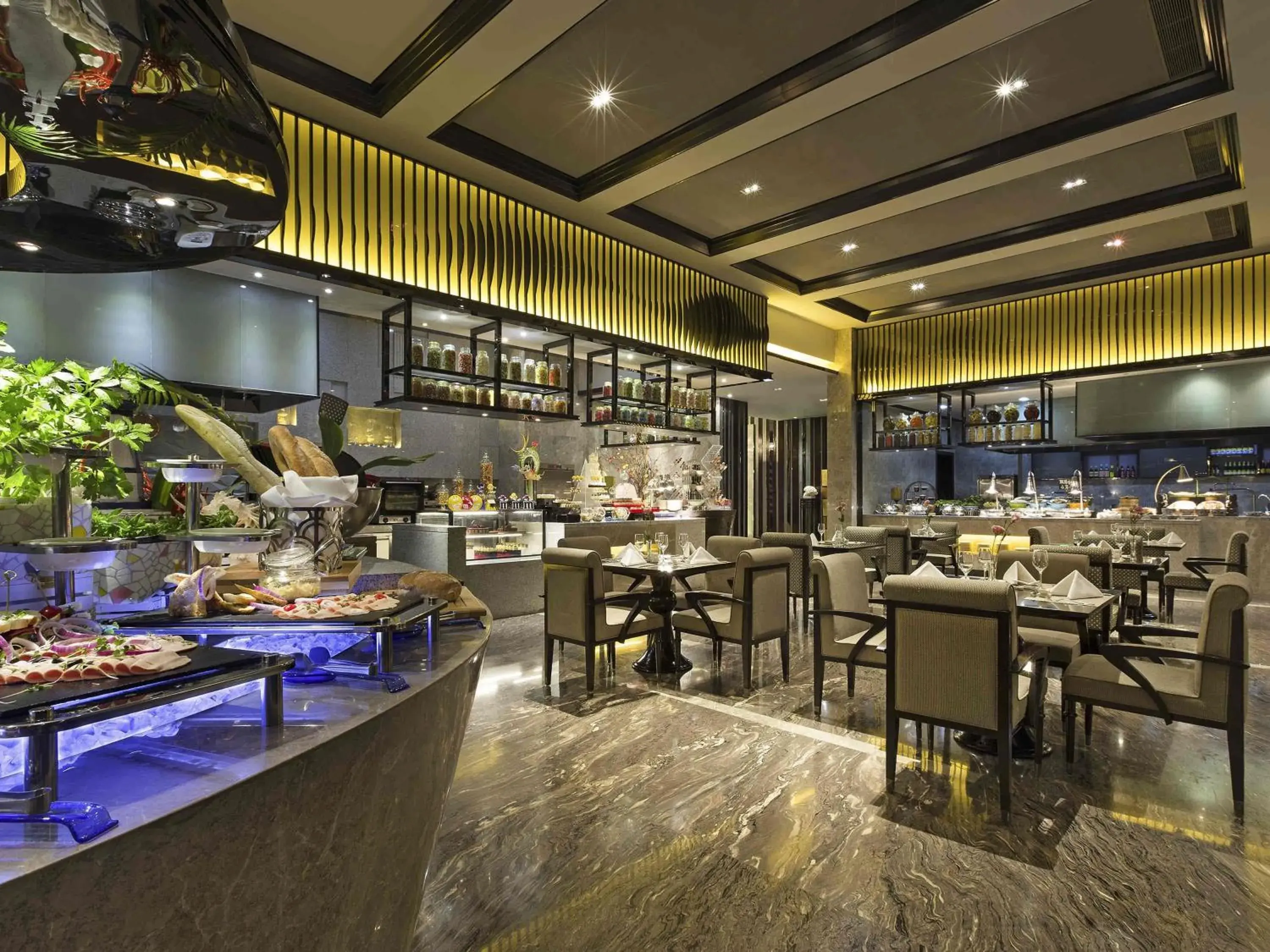 Restaurant/places to eat in Pullman Yantai Center Restaurant/places to eat in Pullman Yantai Center