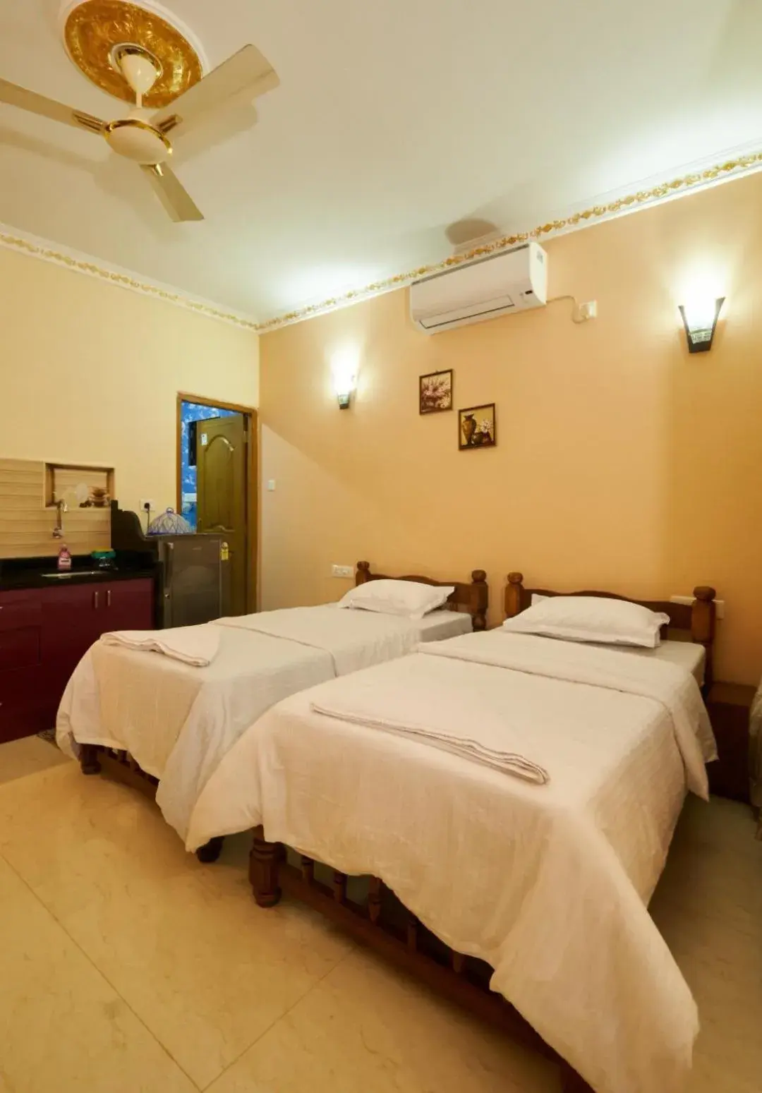 Bed in Rodrigues Residency Goa Bed in Rodrigues Residency Goa