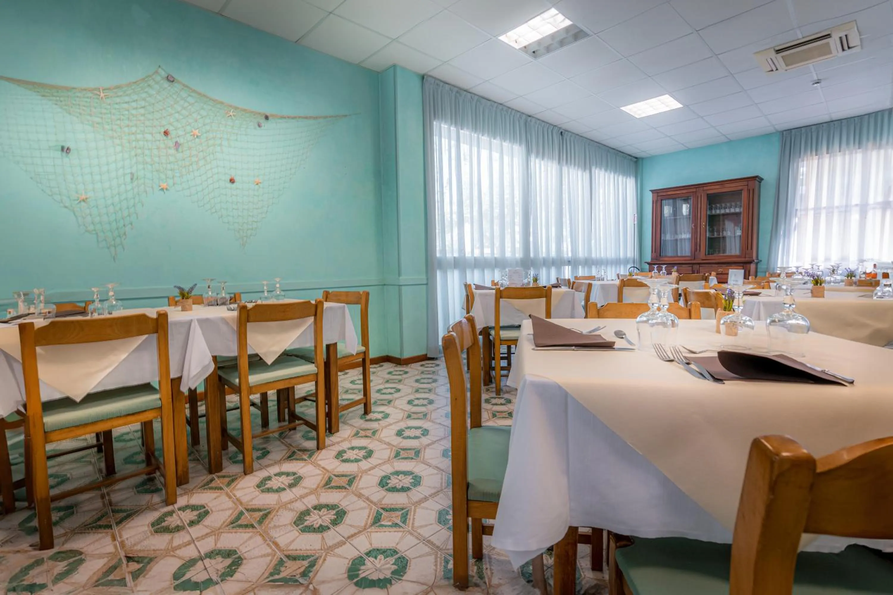 Restaurant/places to eat in Hotel & Residence Parador