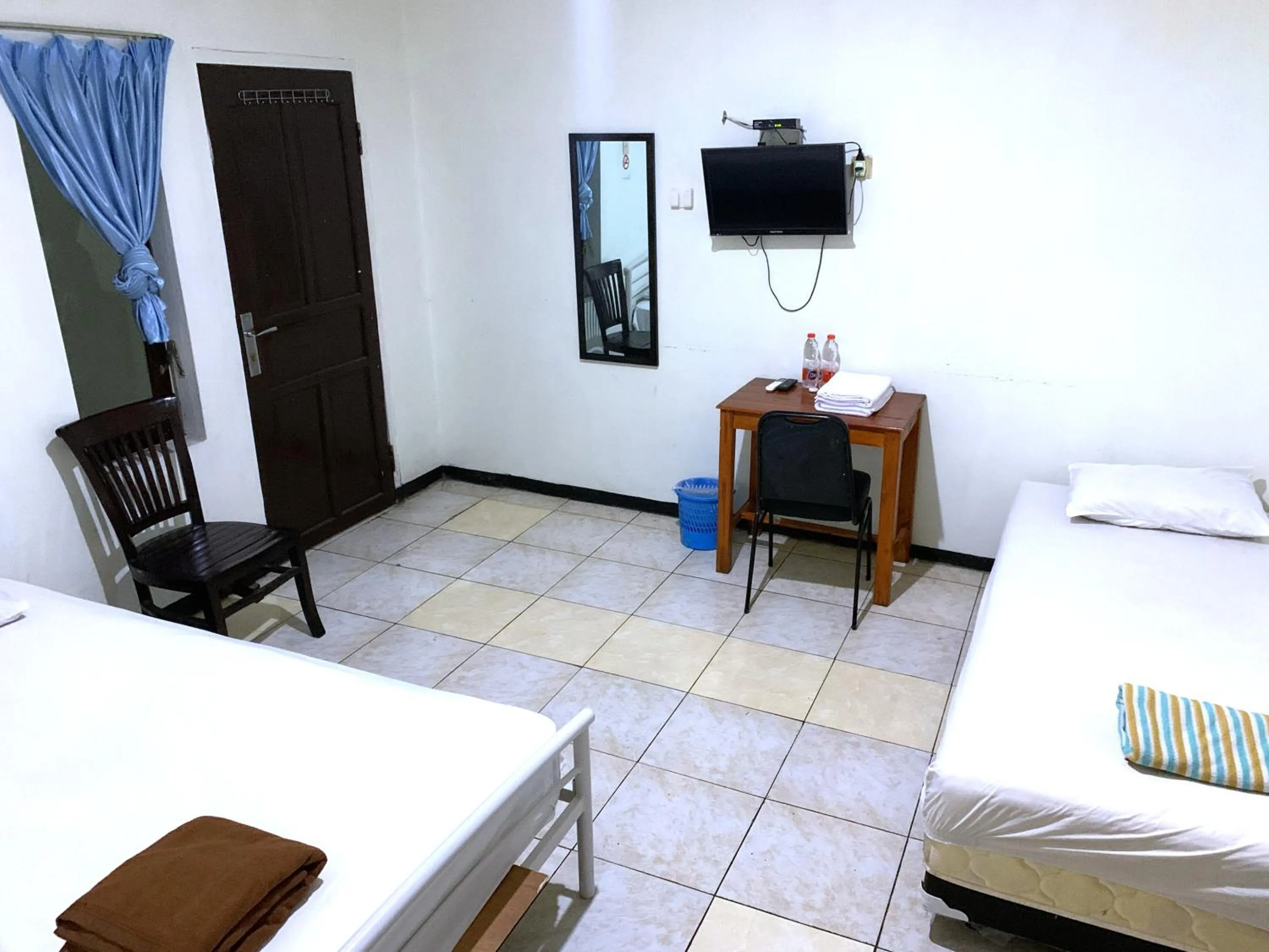 TV and multimedia, Bed in Sawojajar Inn