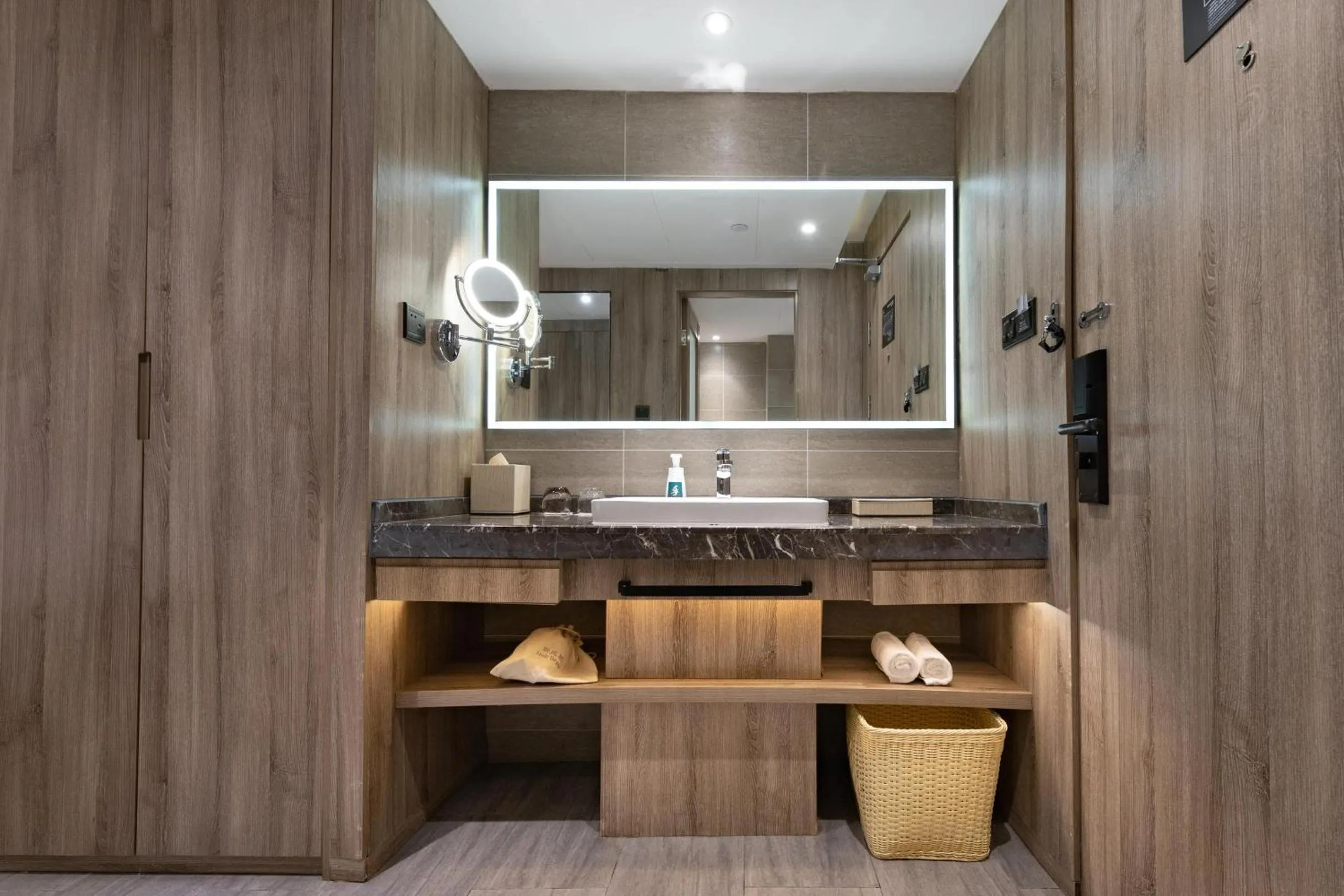 Atour Hotel Changsha Hongxing Desiqin