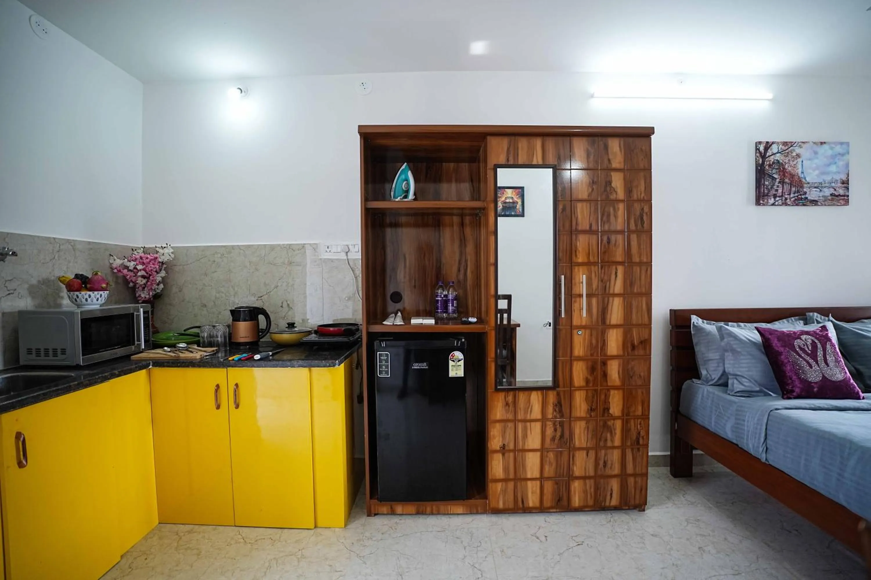 Kitchen or kitchenette in Yellow Bells Studios And Suites