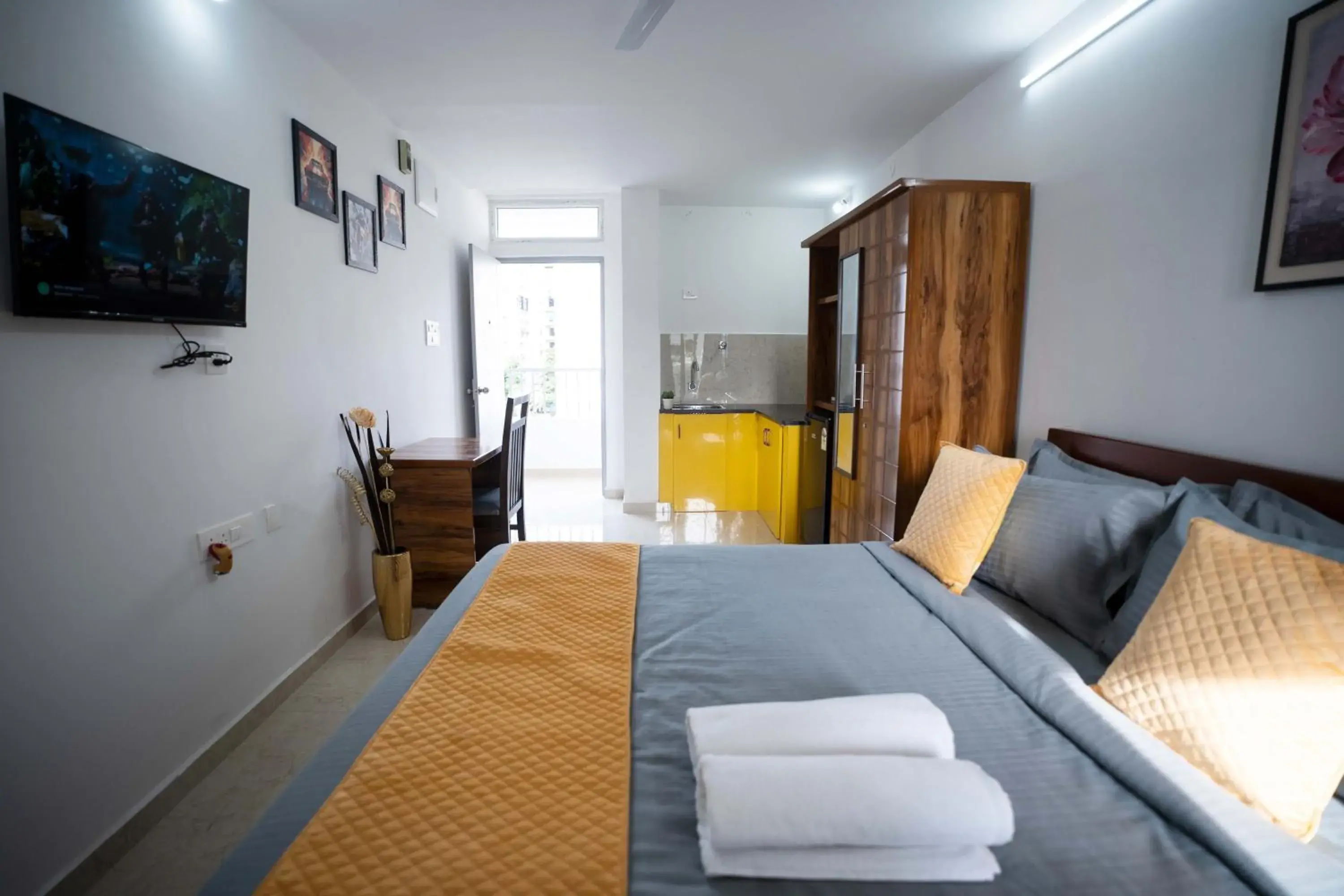 Studio in Yellow Bells Studios And Suites Studio in Yellow Bells Studios And Suites