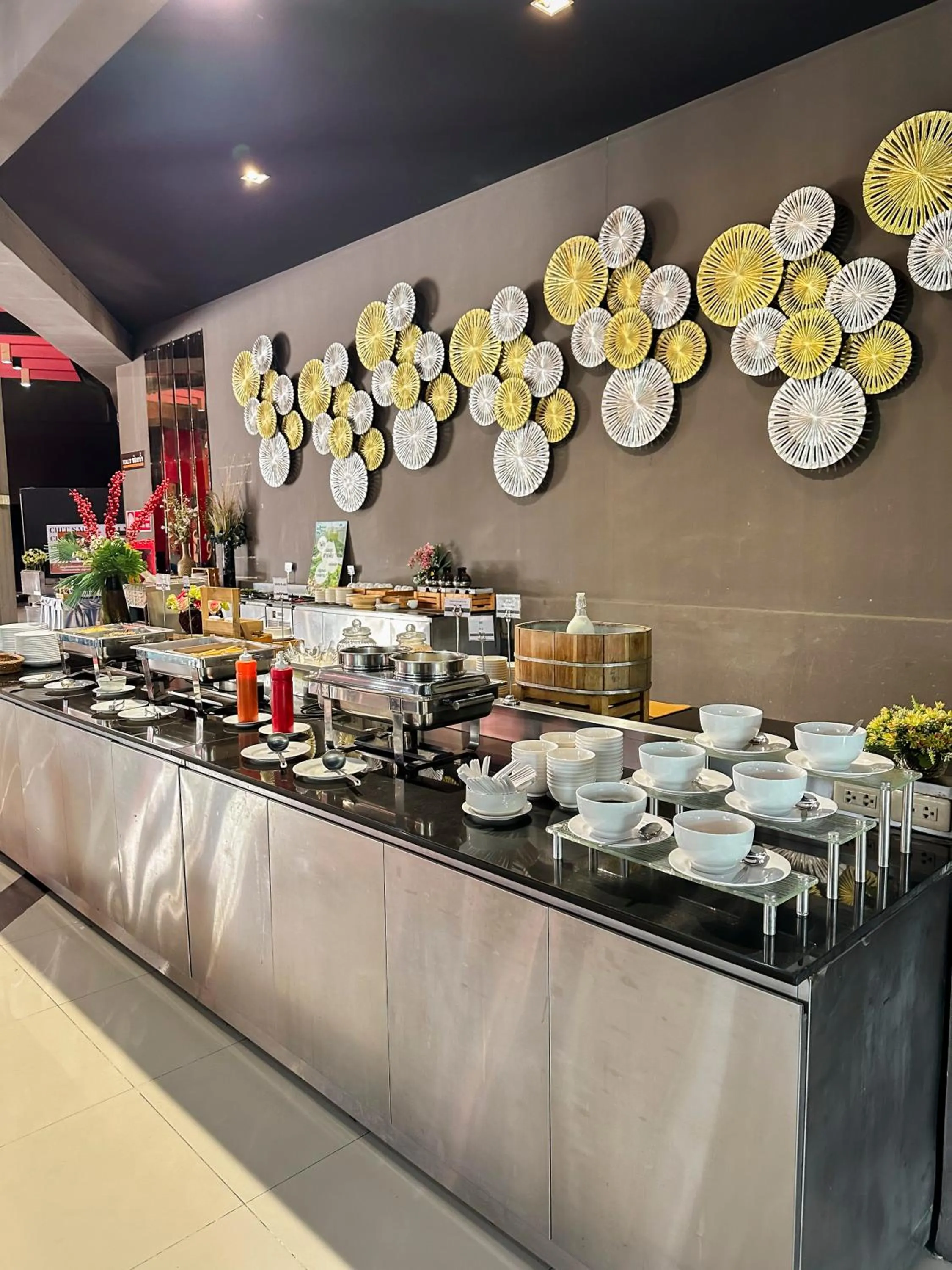 Restaurant/places to eat in Prelude Hotel