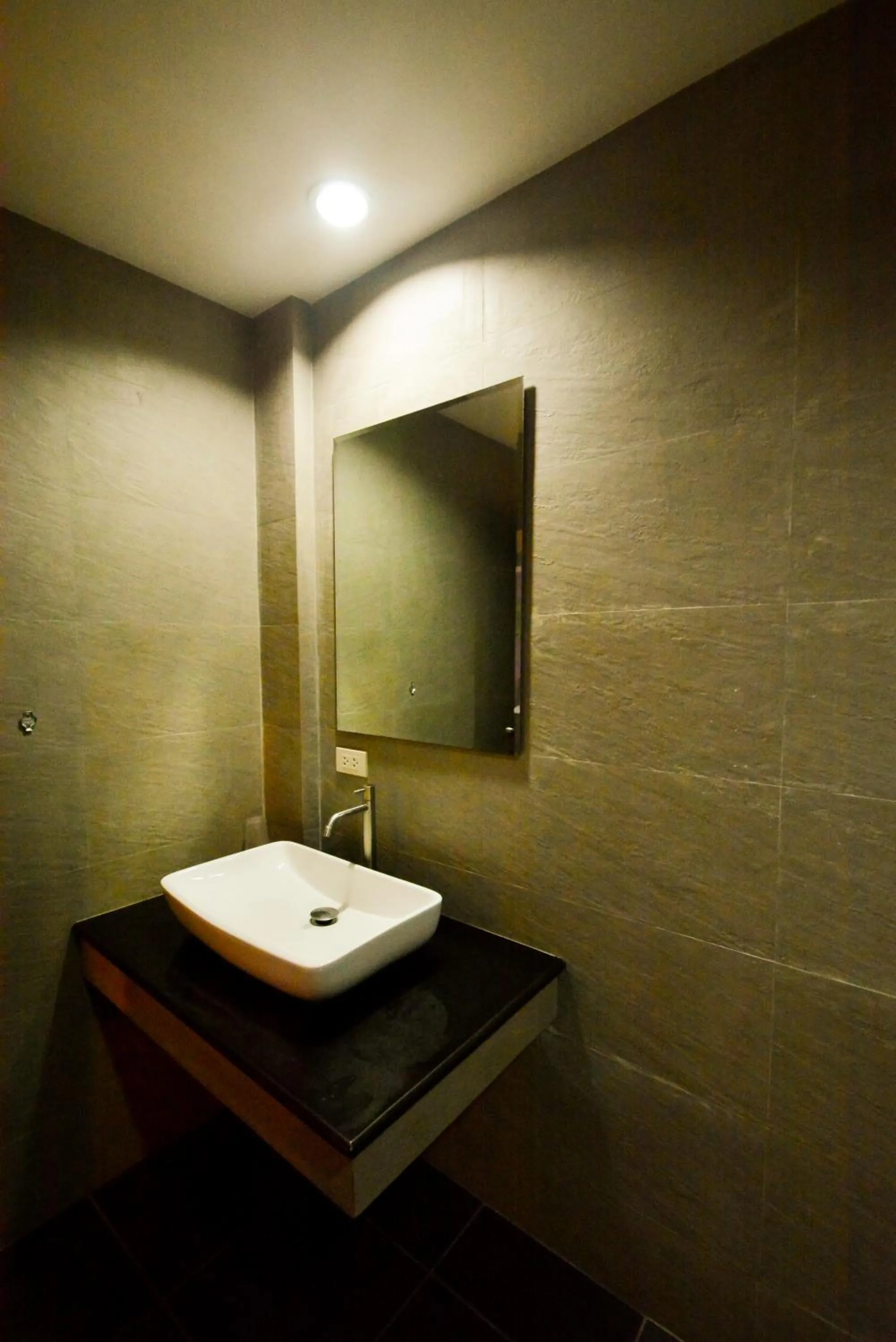 Bathroom in Gecko Hotel