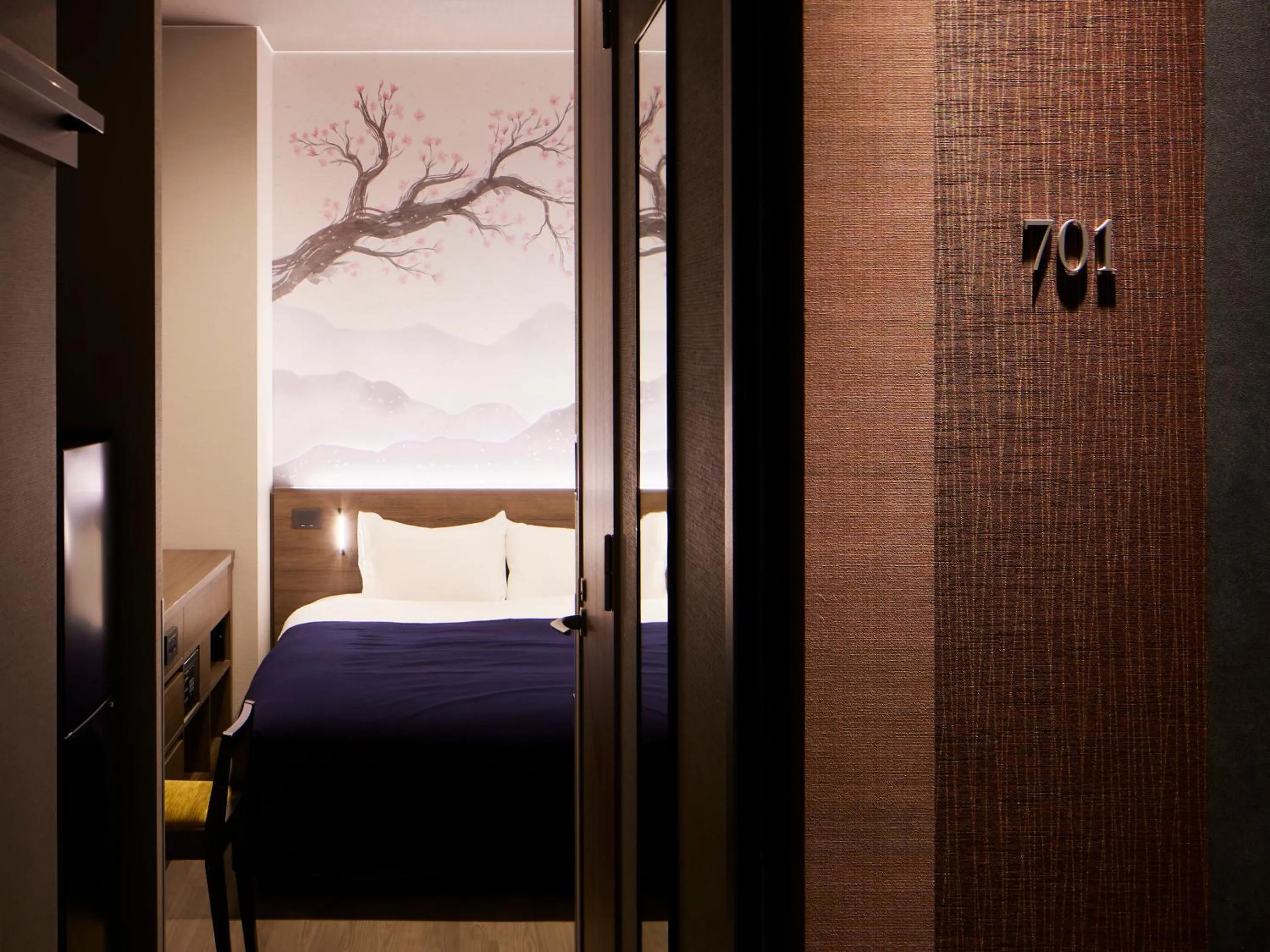 Bed in Minn Shijo Omiya