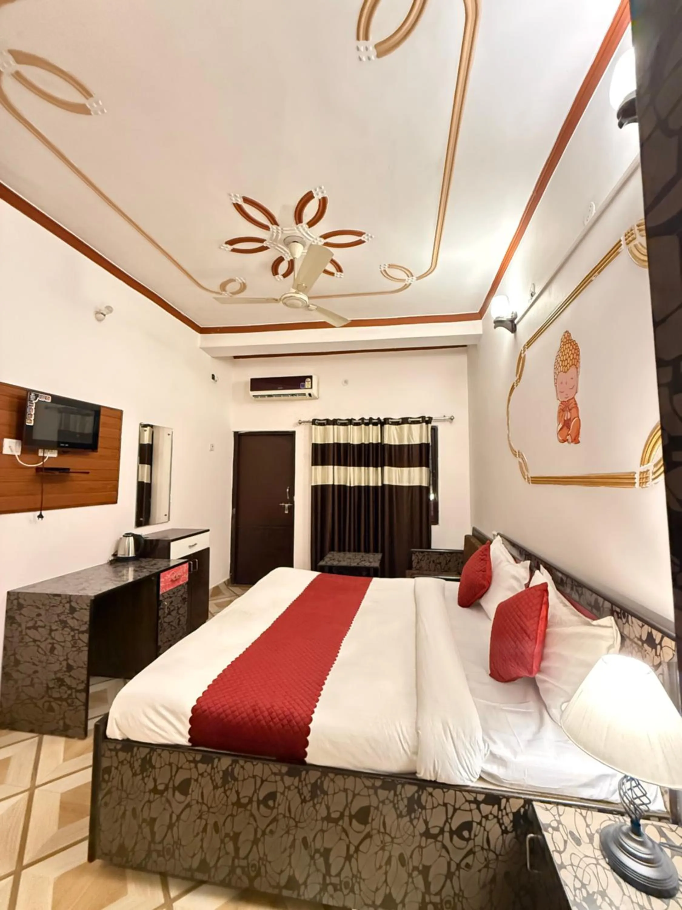 Hashtagg hostel and hotel