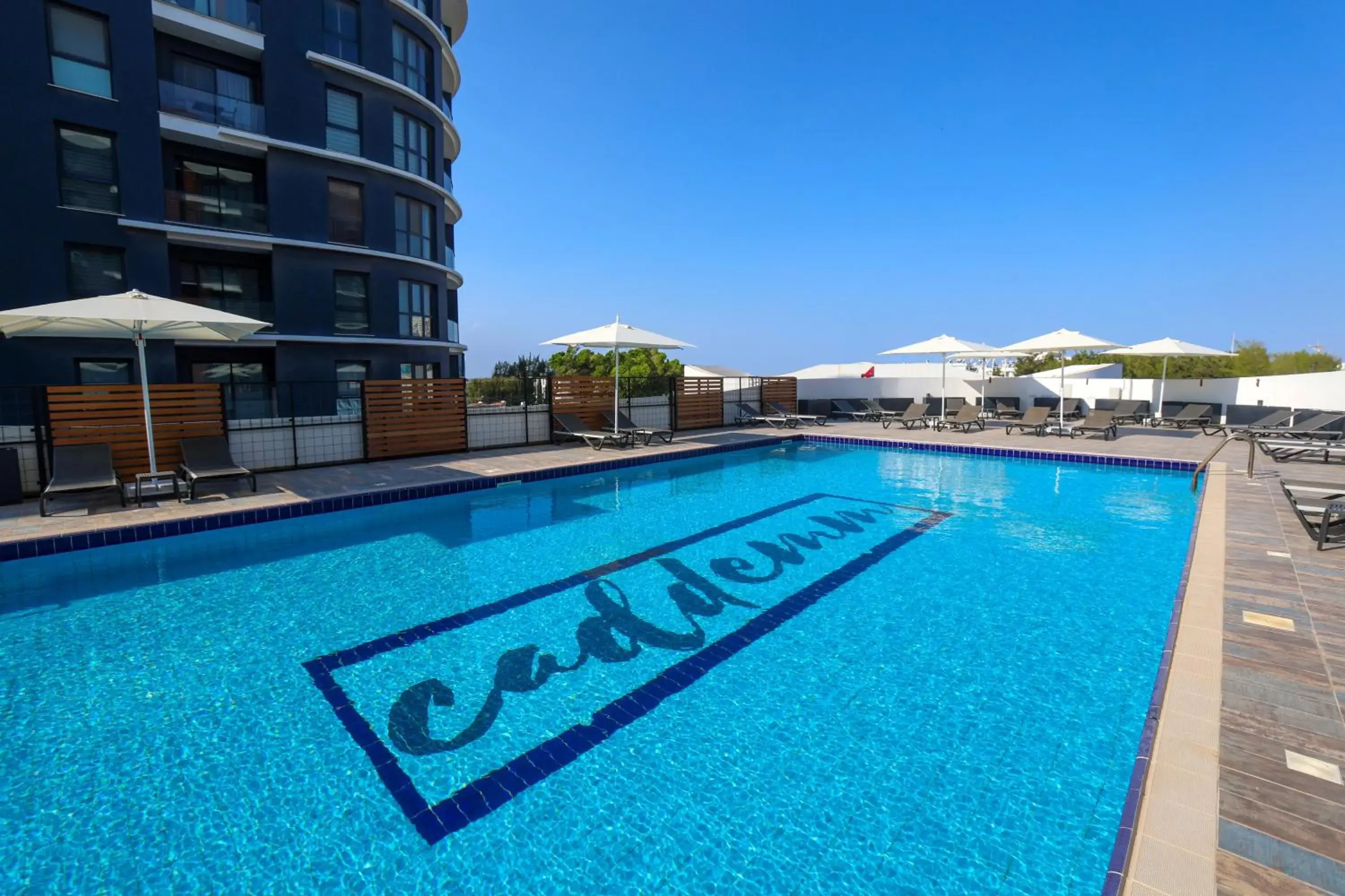 Swimming pool in Caddem Inn Hotel Swimming pool in Caddem Inn Hotel