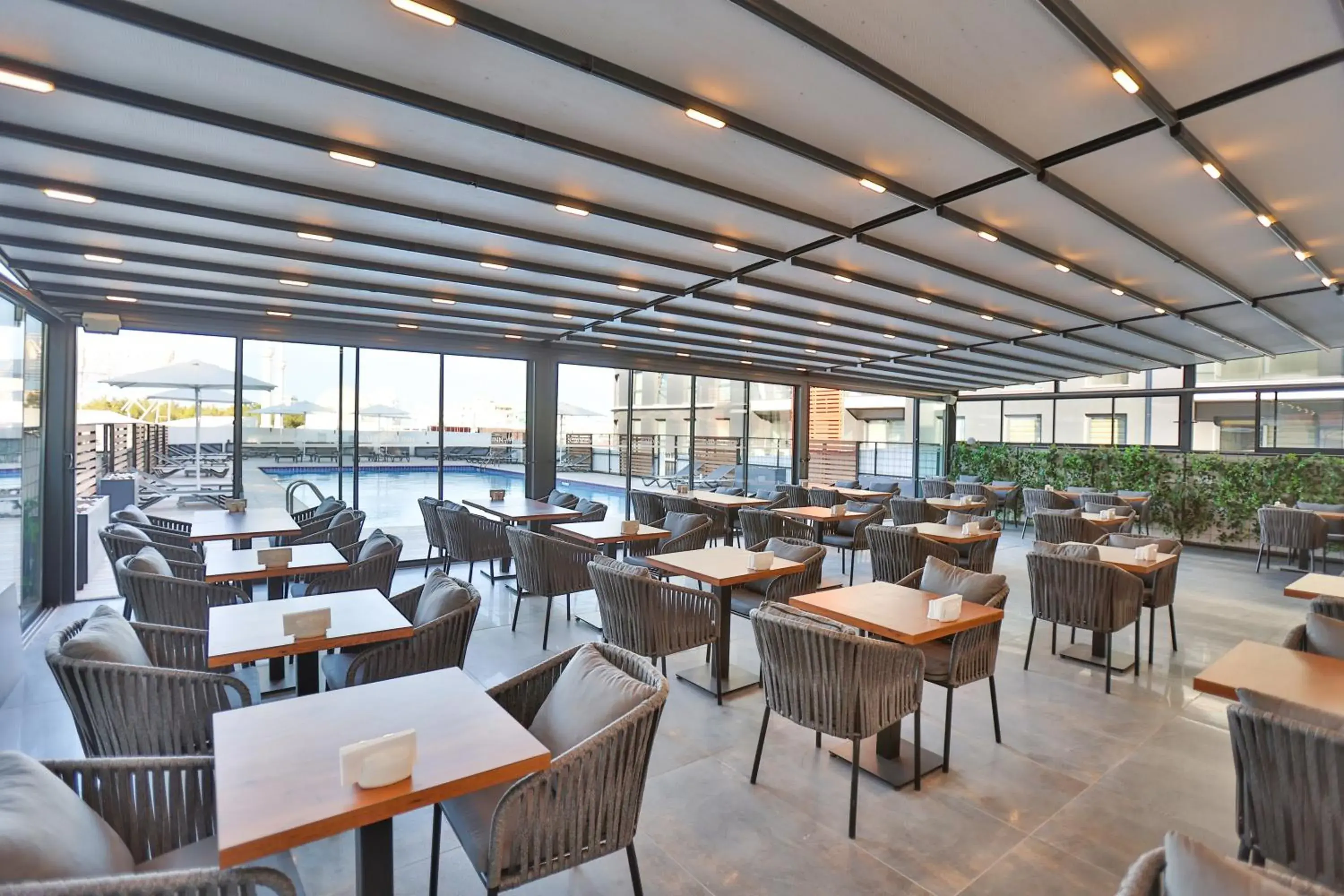 Restaurant/places to eat in Caddem Inn Hotel Restaurant/places to eat in Caddem Inn Hotel