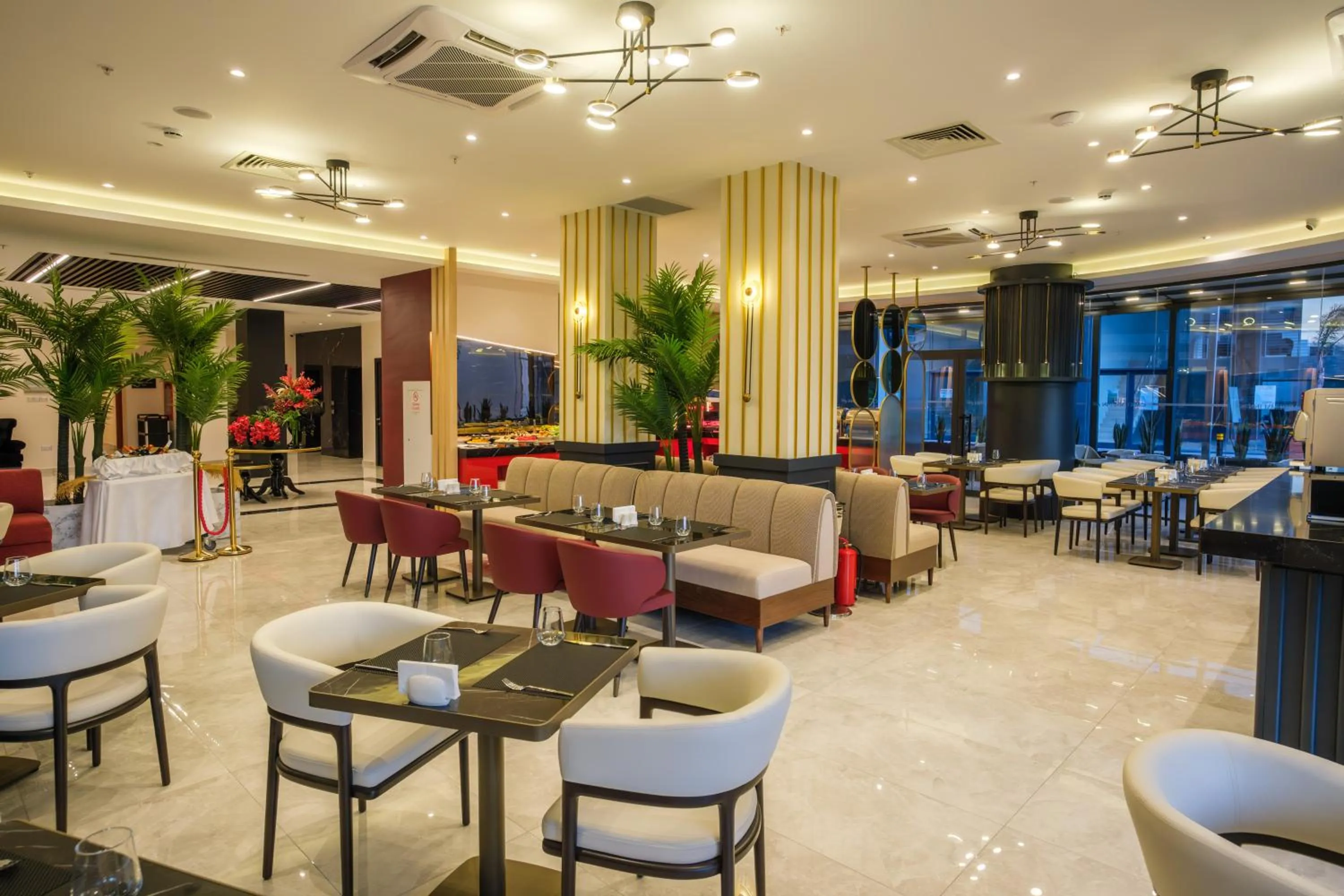 Restaurant/places to eat in Caddem Inn Hotel