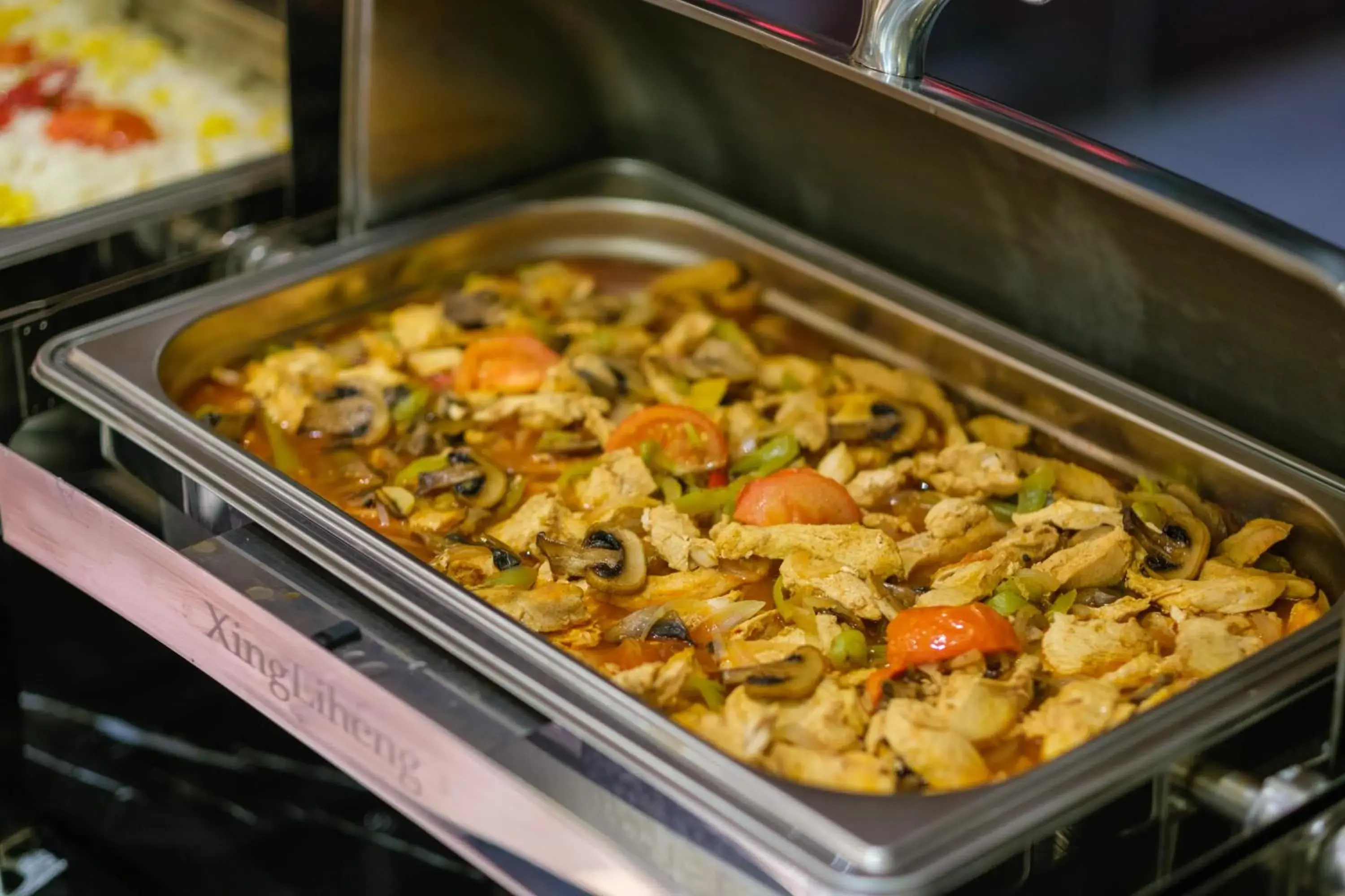 Restaurant/places to eat in Caddem Inn Hotel Restaurant/places to eat in Caddem Inn Hotel