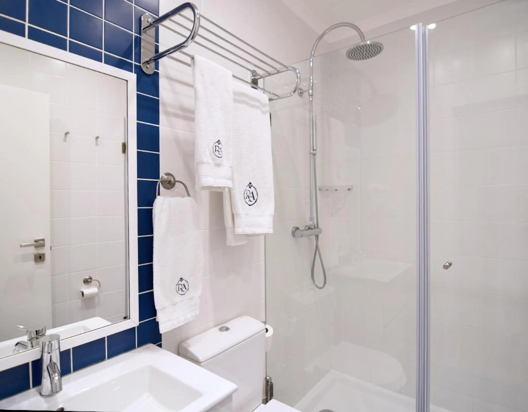 Bathroom in Rossio Apartments