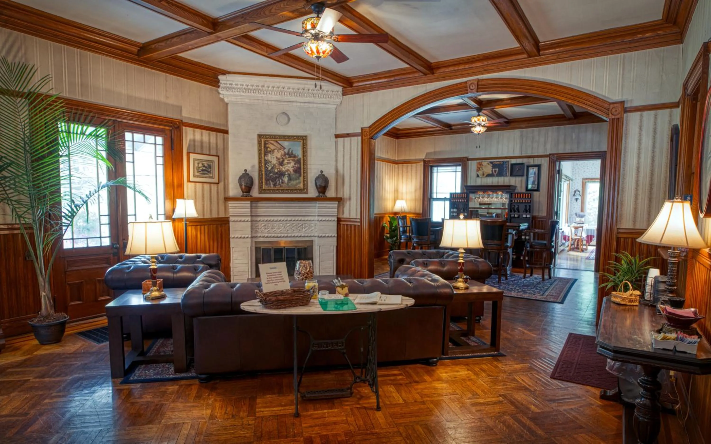 Living room in Rockwell Falls Inn and Wine Bar