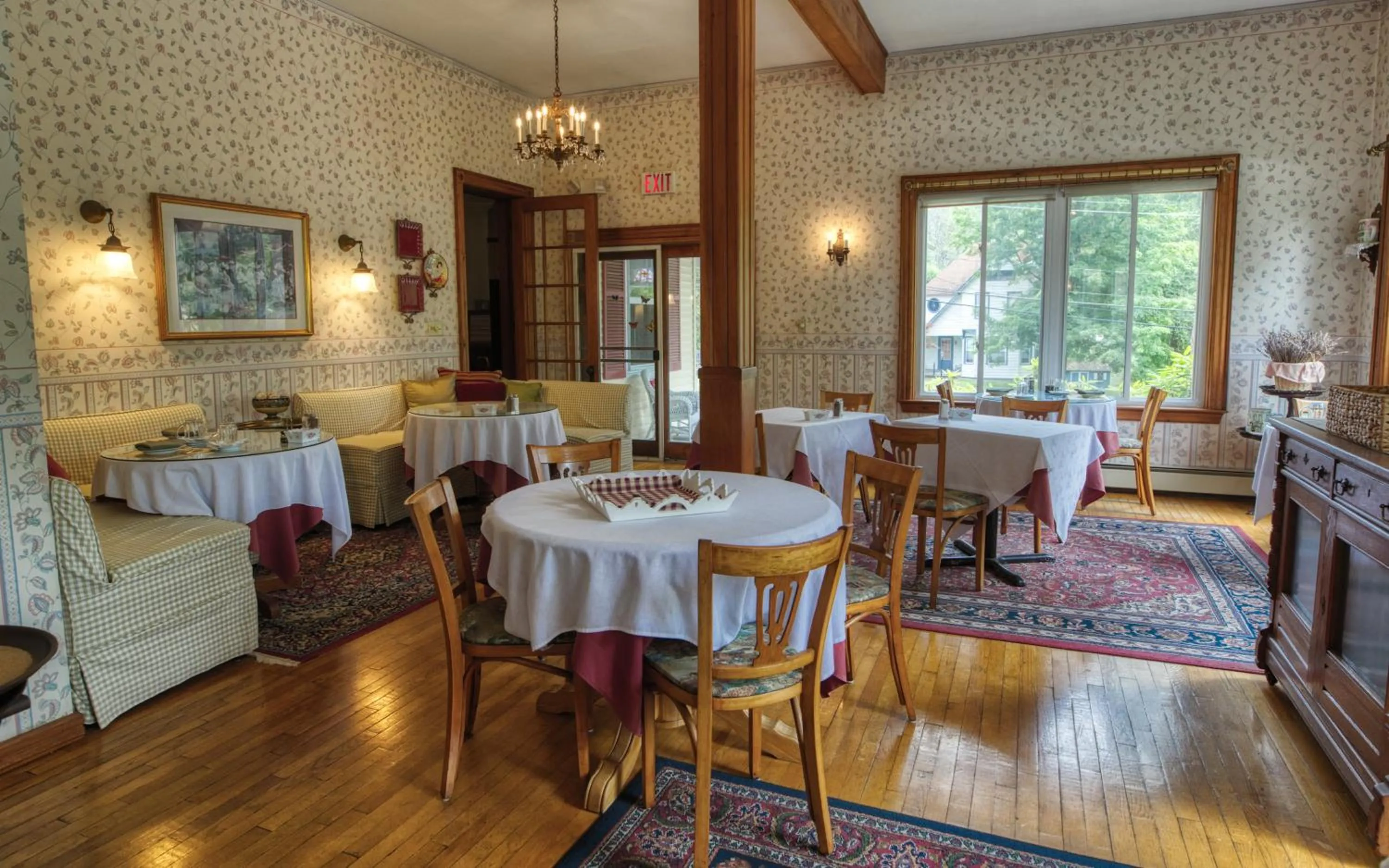 Restaurant/places to eat in Rockwell Falls Inn and Wine Bar