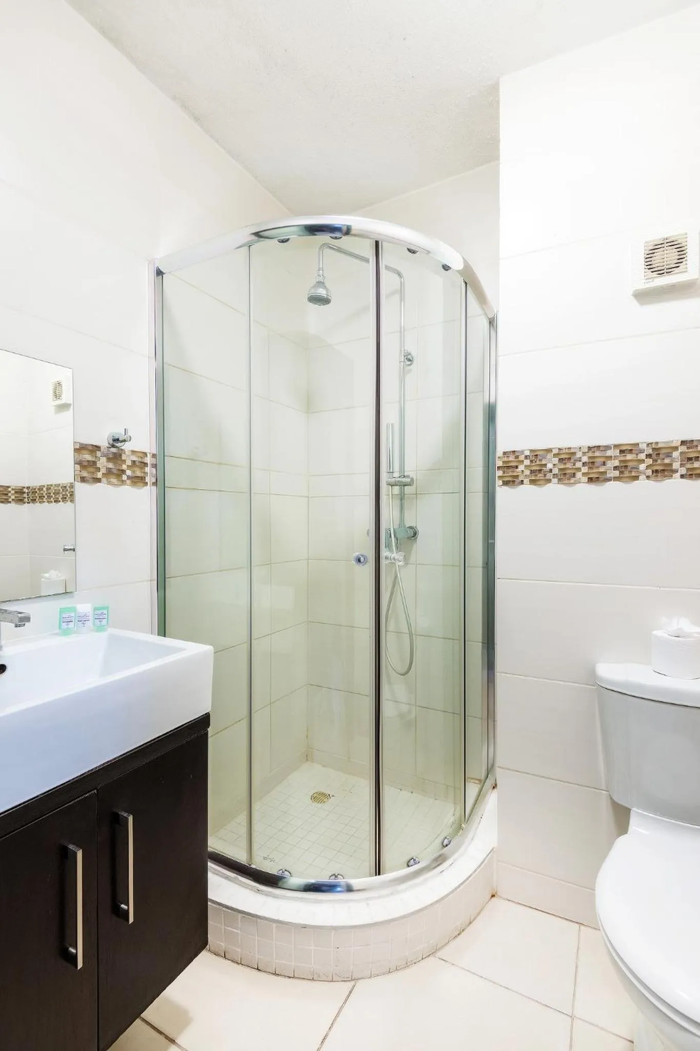 Shower in Auas City Hotel