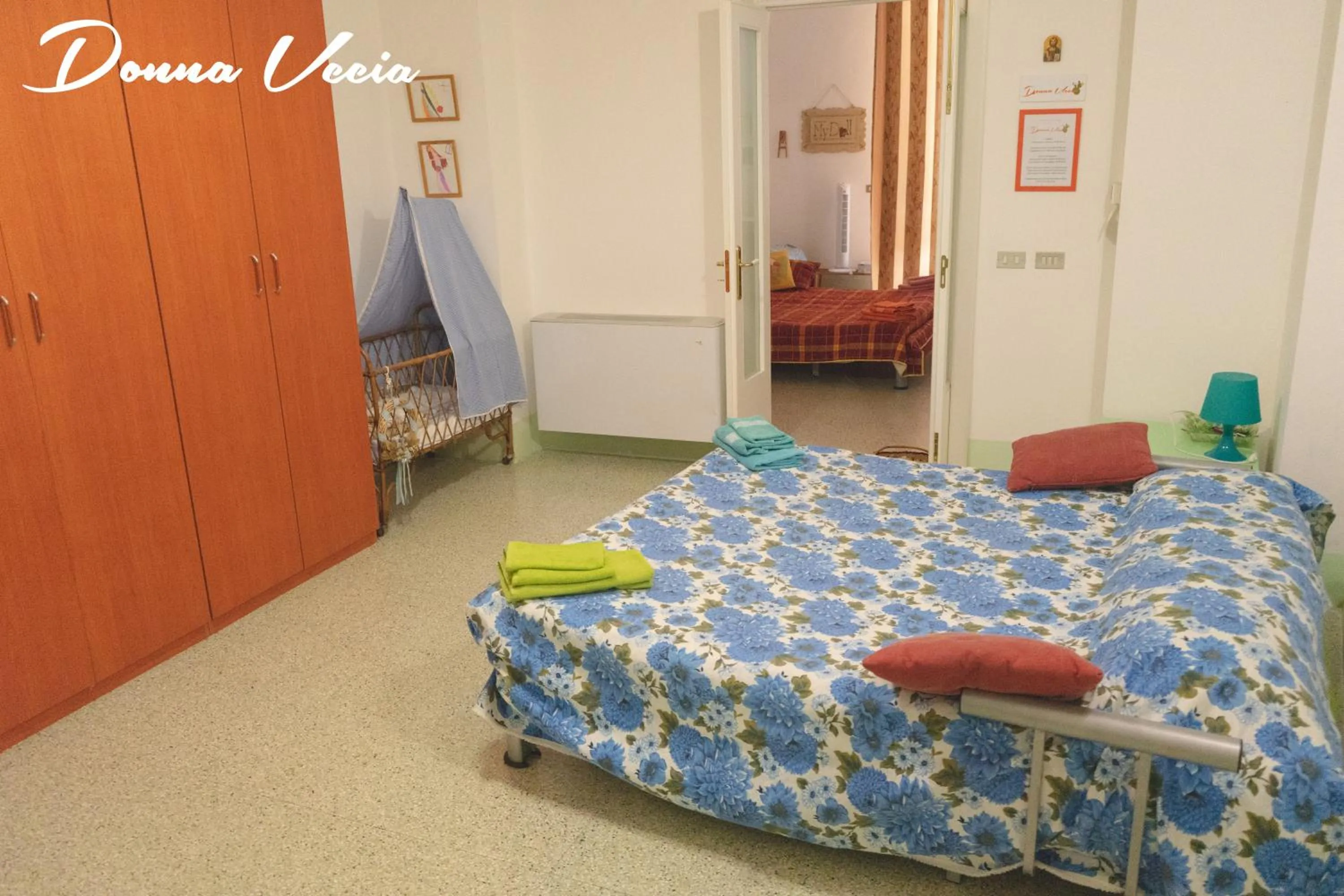 Bed in Donn'Anna B&B