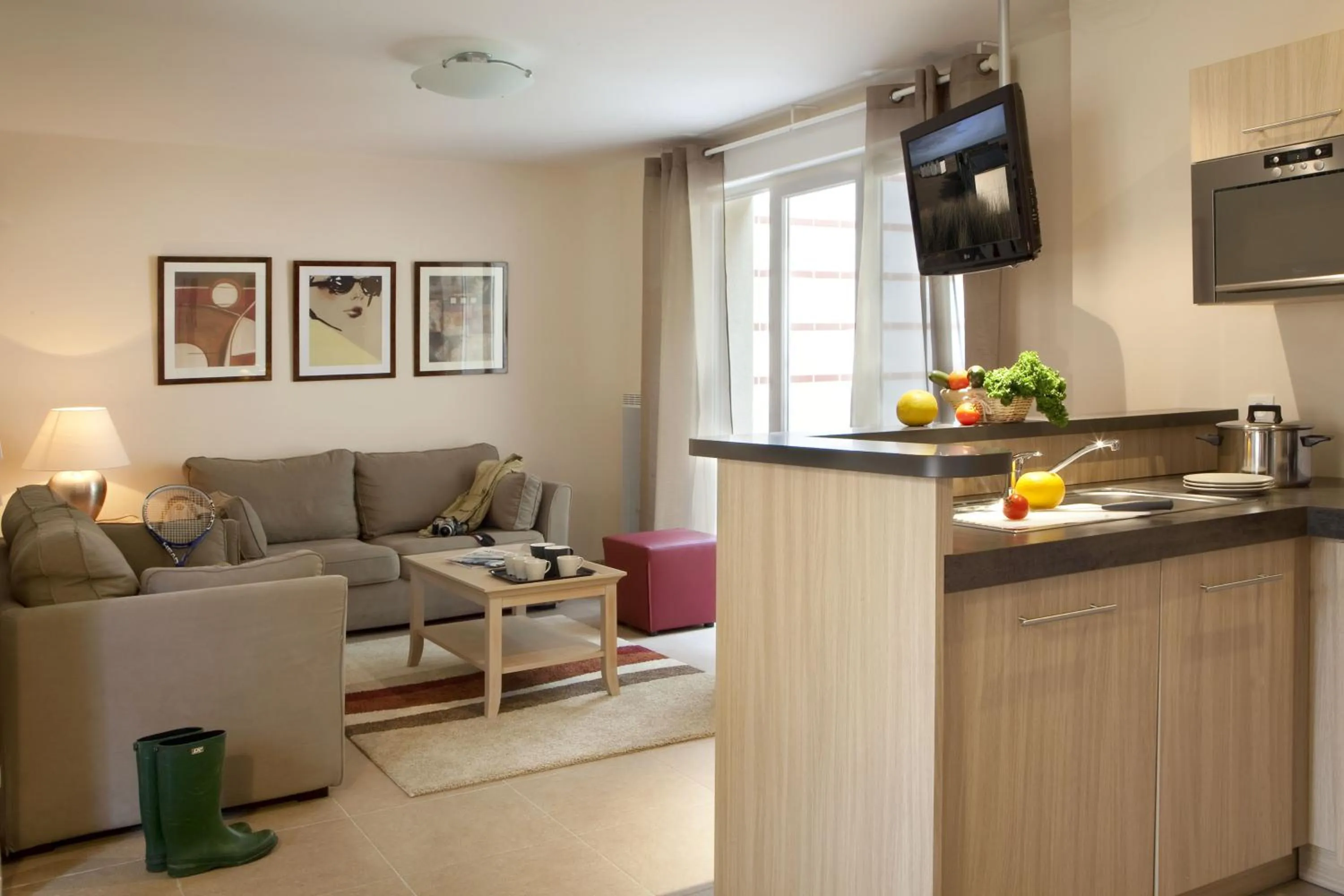 TV and multimedia in Le Domaine des Roches, Hotel & Spa