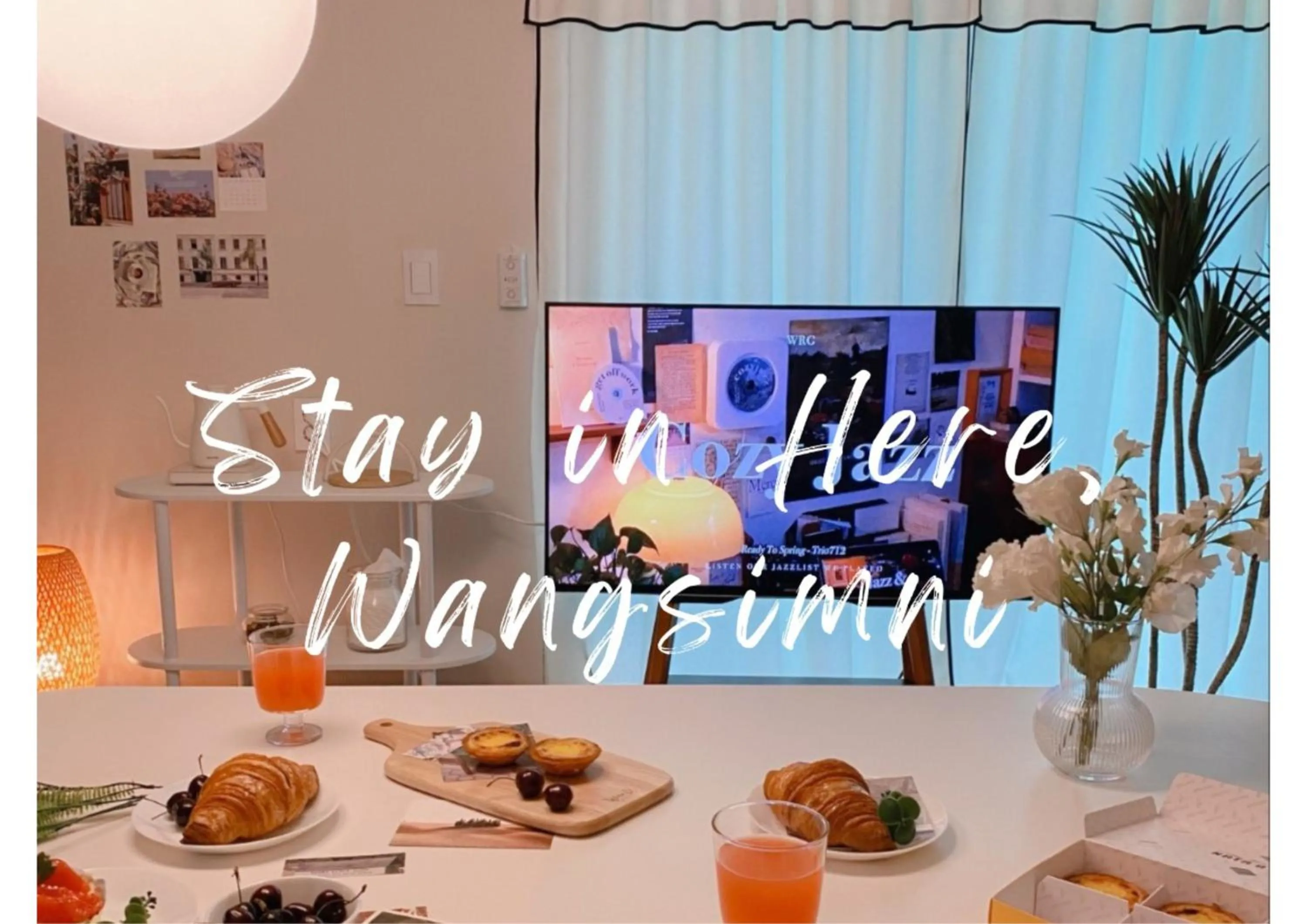 Communal lounge/ TV room in Stay in Here Wangsimni Seoul