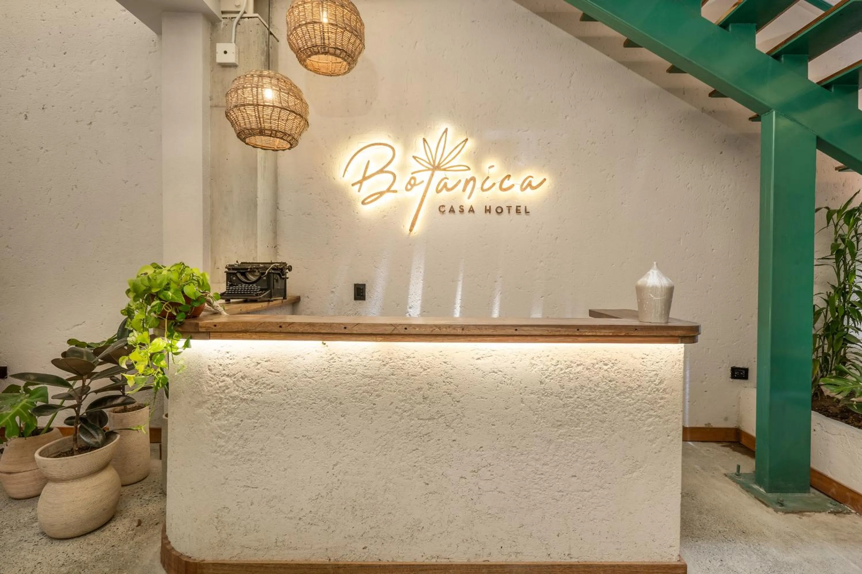 Botánica Casa Hotel Manila by HOUSY