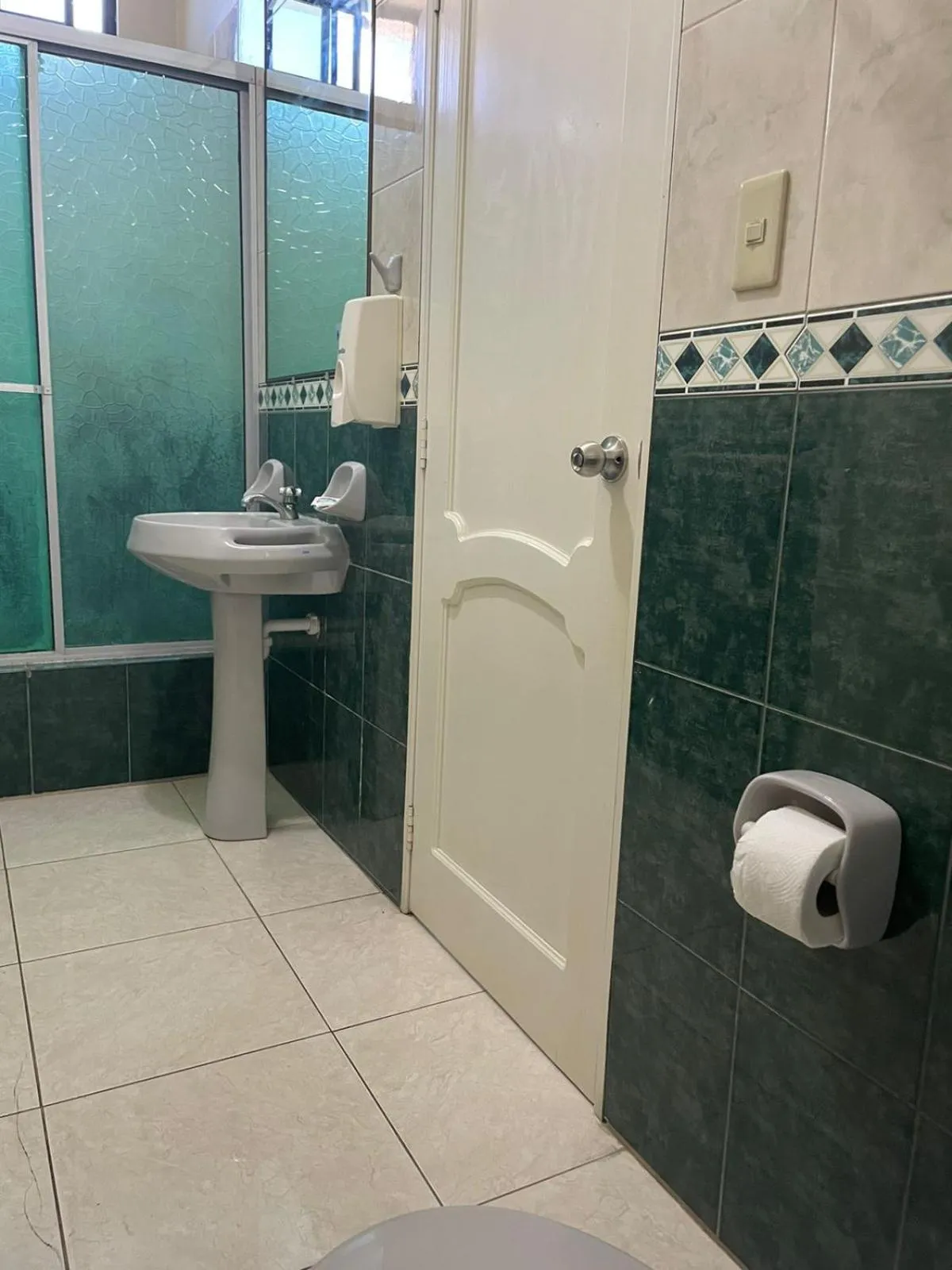 Bathroom in Reef Manta