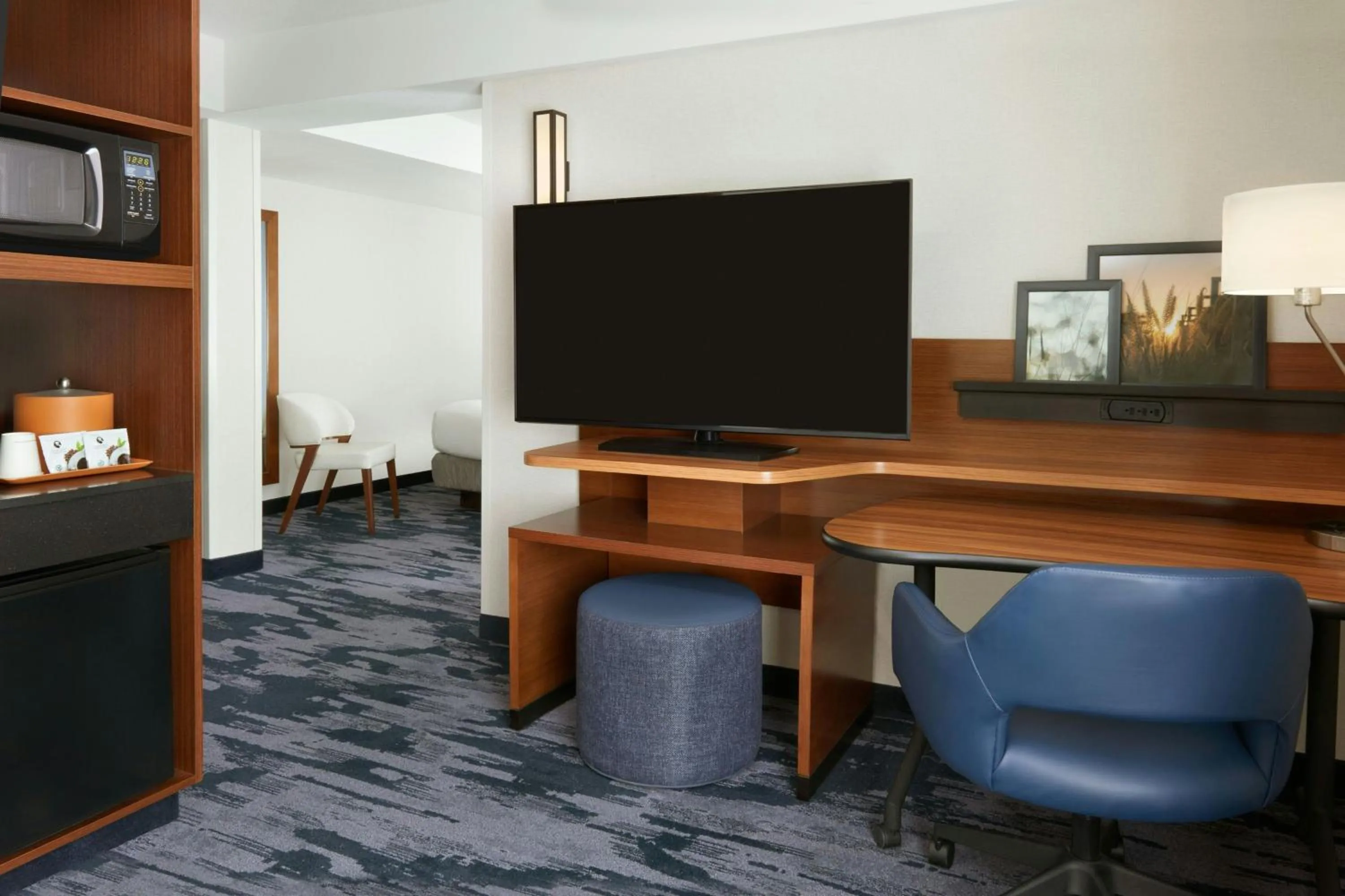 Photo of the whole room in Fairfield Inn & Suites by Marriott Calgary Downtown