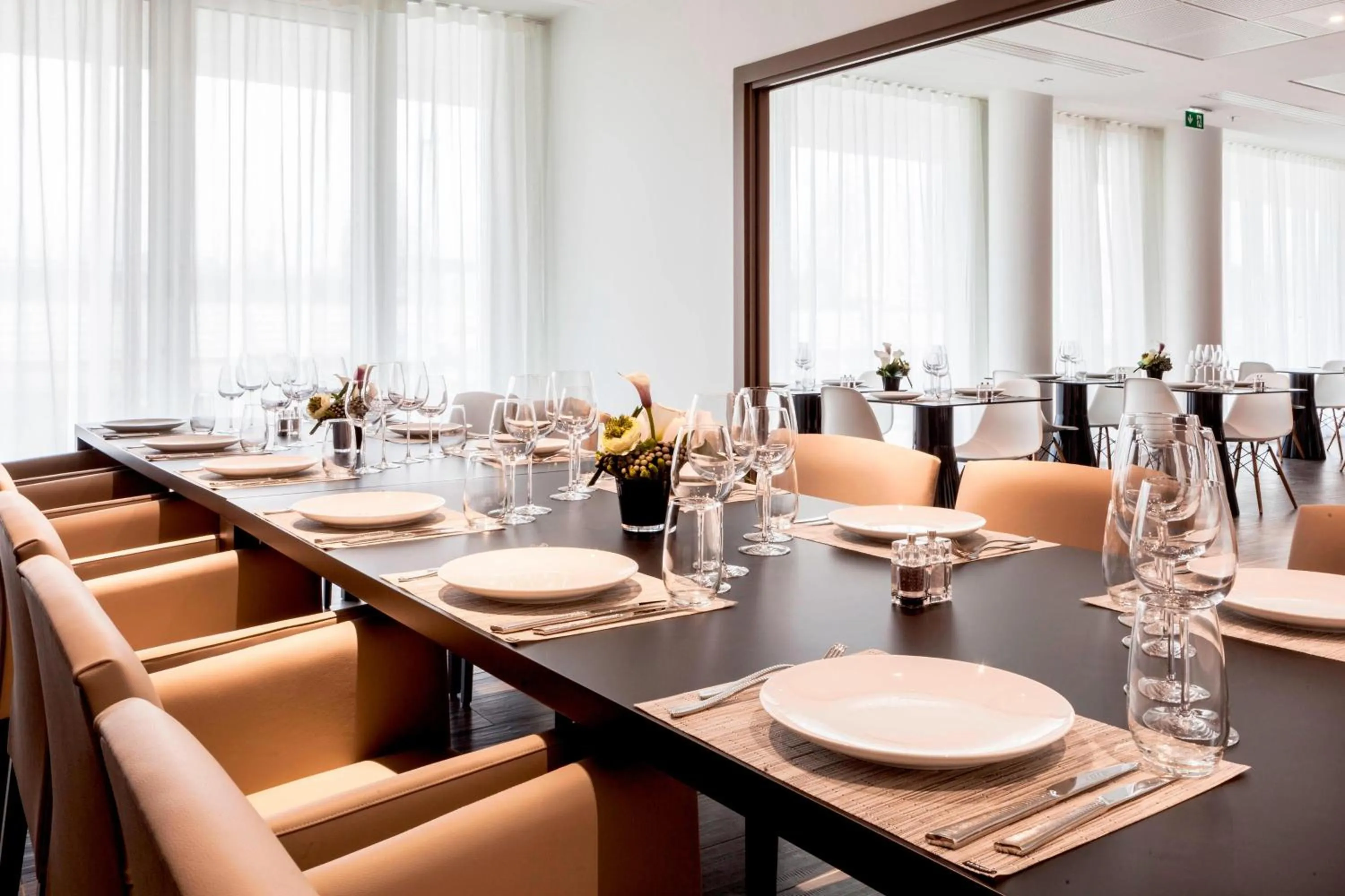 Restaurant/places to eat in AC Hotel by Marriott Paris Le Bourget Airport