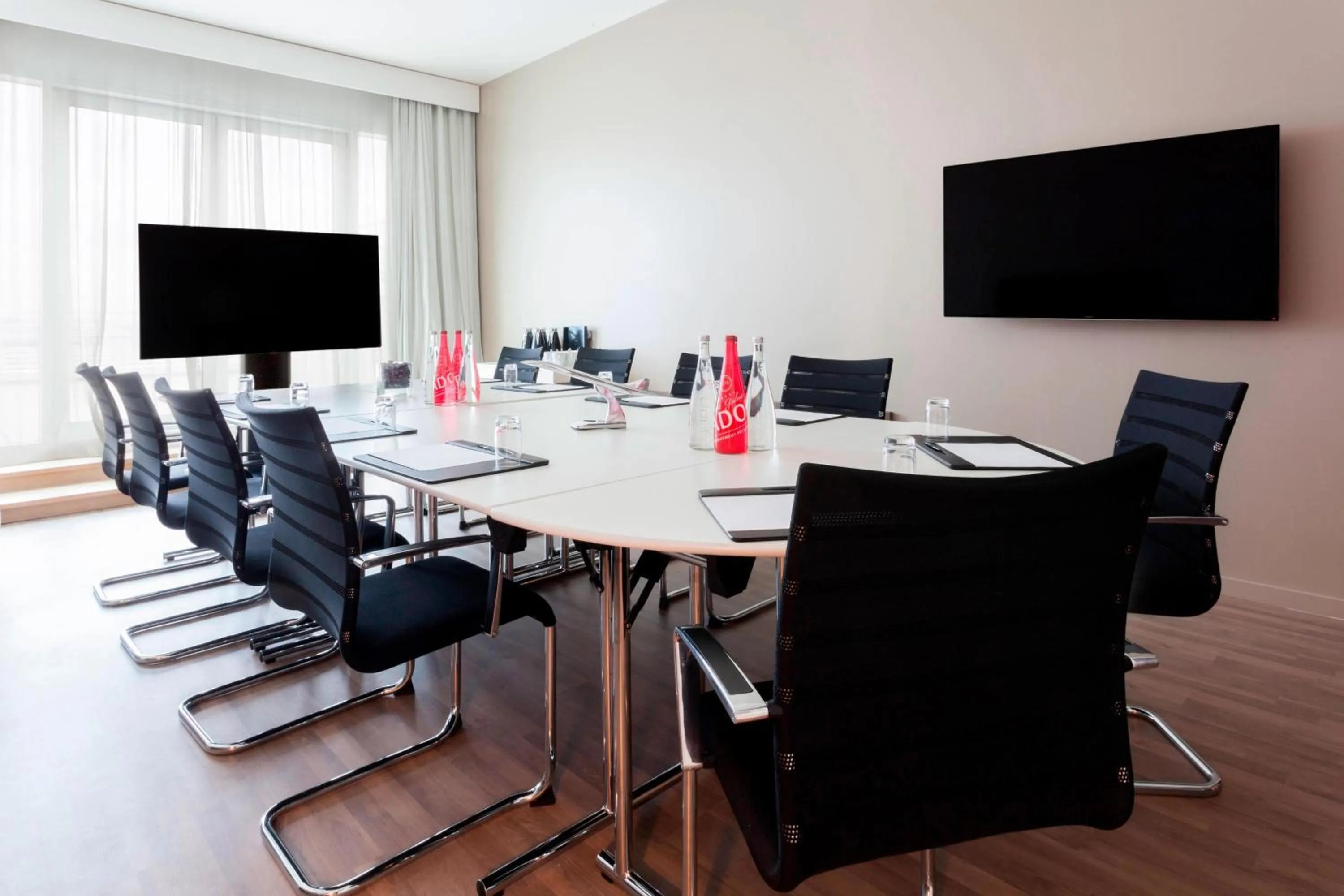 Meeting/conference room in AC Hotel by Marriott Paris Le Bourget Airport