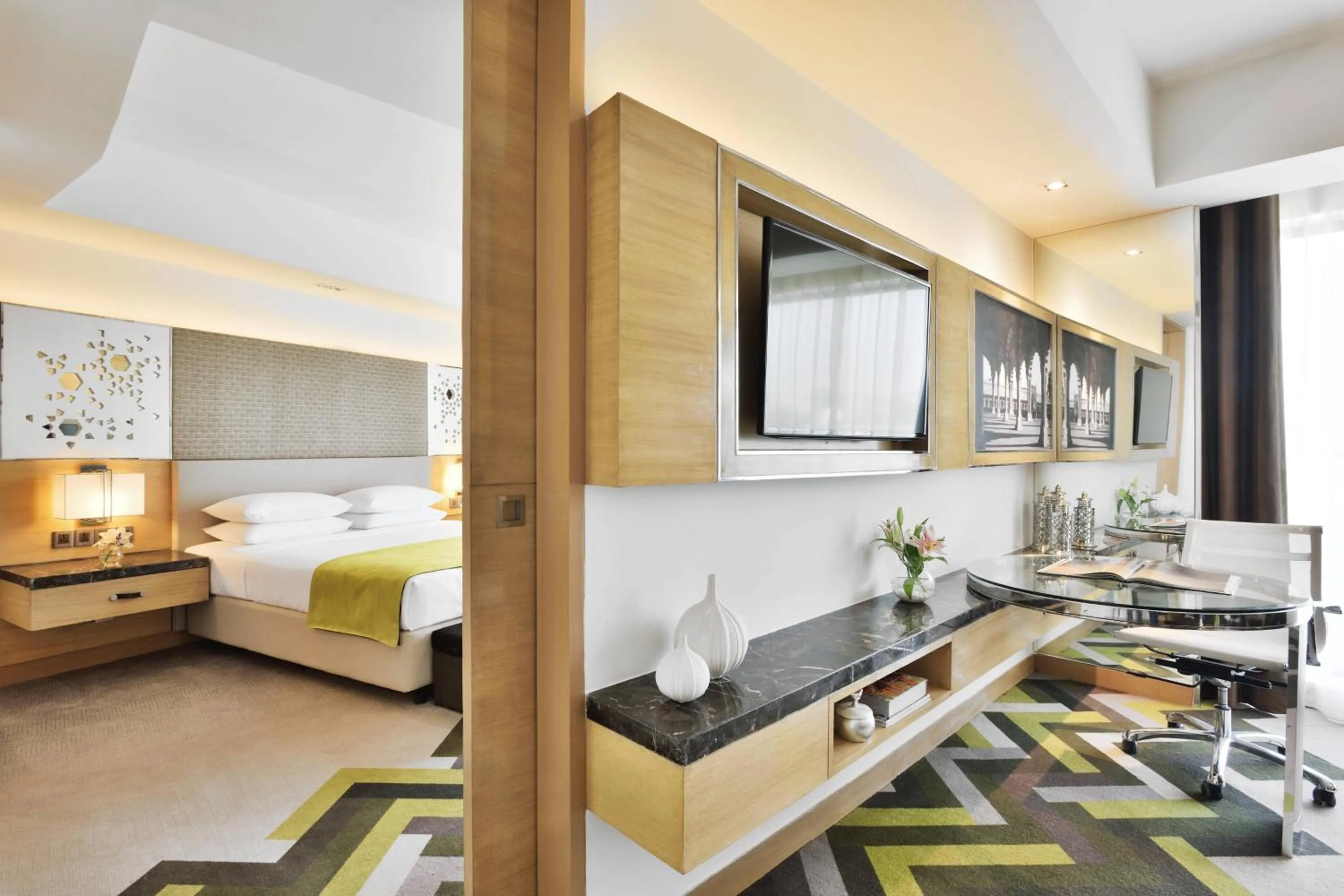 Bedroom, Bed in Courtyard by Marriott Agra