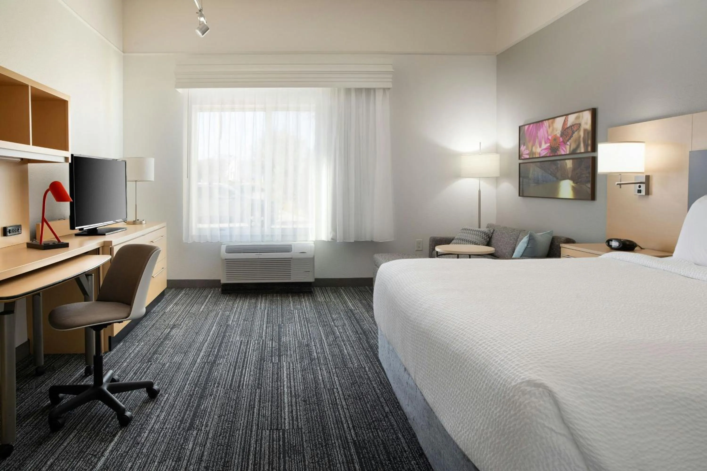 Bedroom, Bed in TownePlace Suites by Marriott Laredo