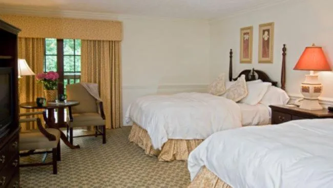 Bed in The Dillard House