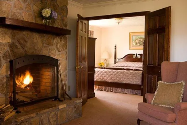 Bed in The Dillard House