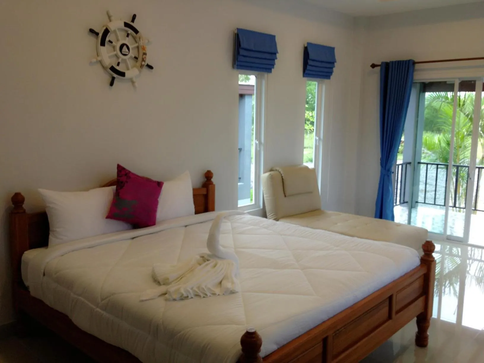 Bed in KP Mountain Beach