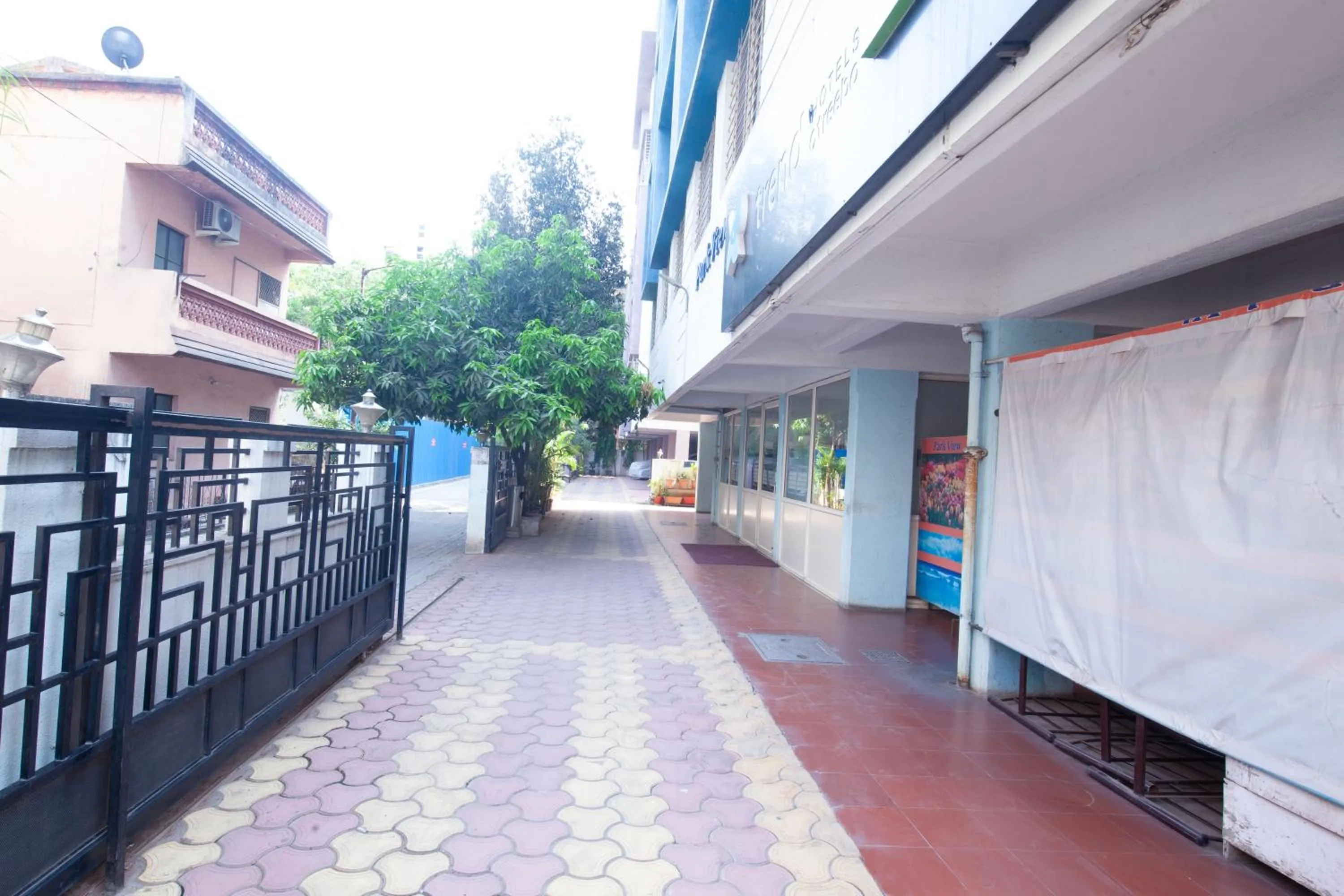 Parking in Treebo Park View Hadapsar