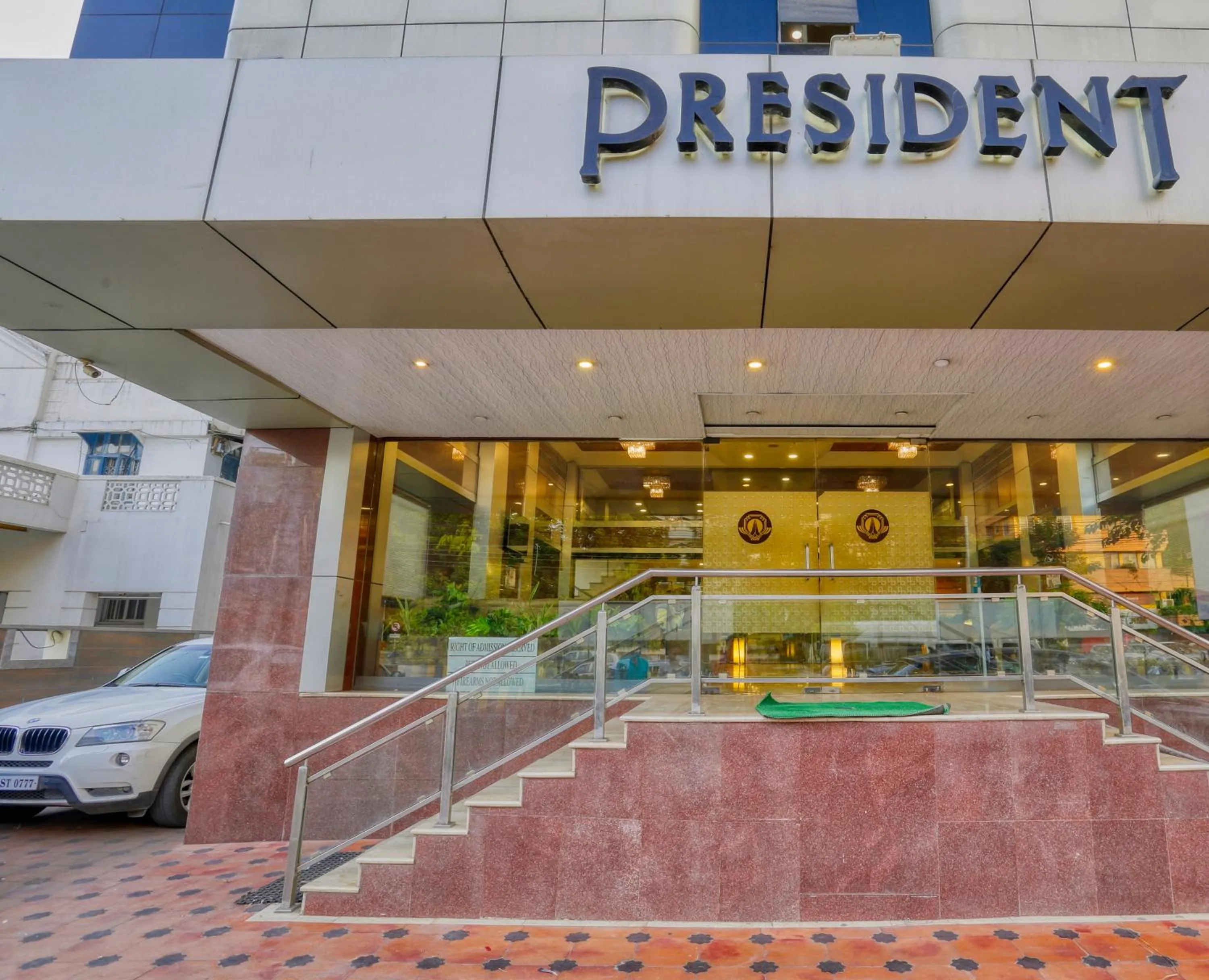 Hotel President, Pure Veg