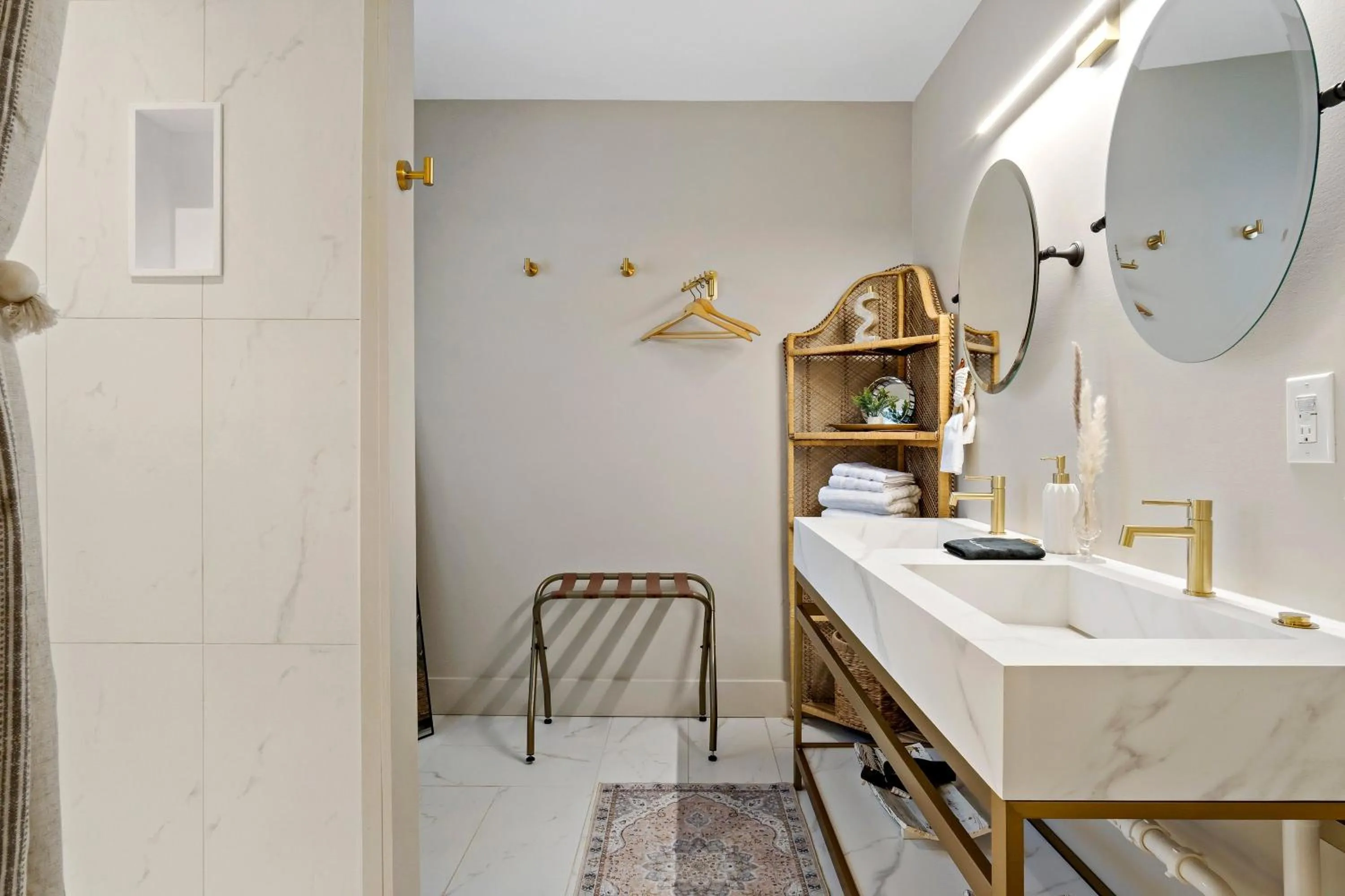 King Suite in Peri Social House
