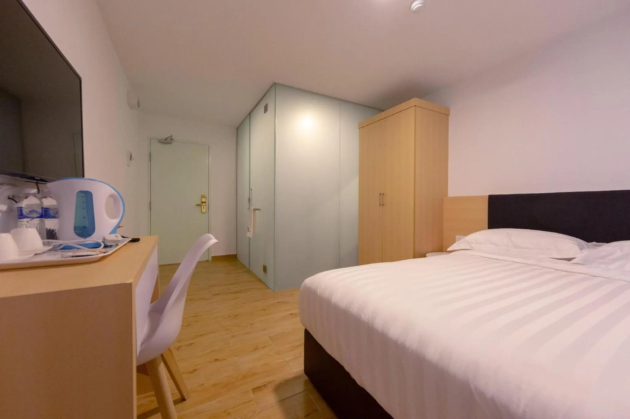 Bed in Elmark Hotel Melaka